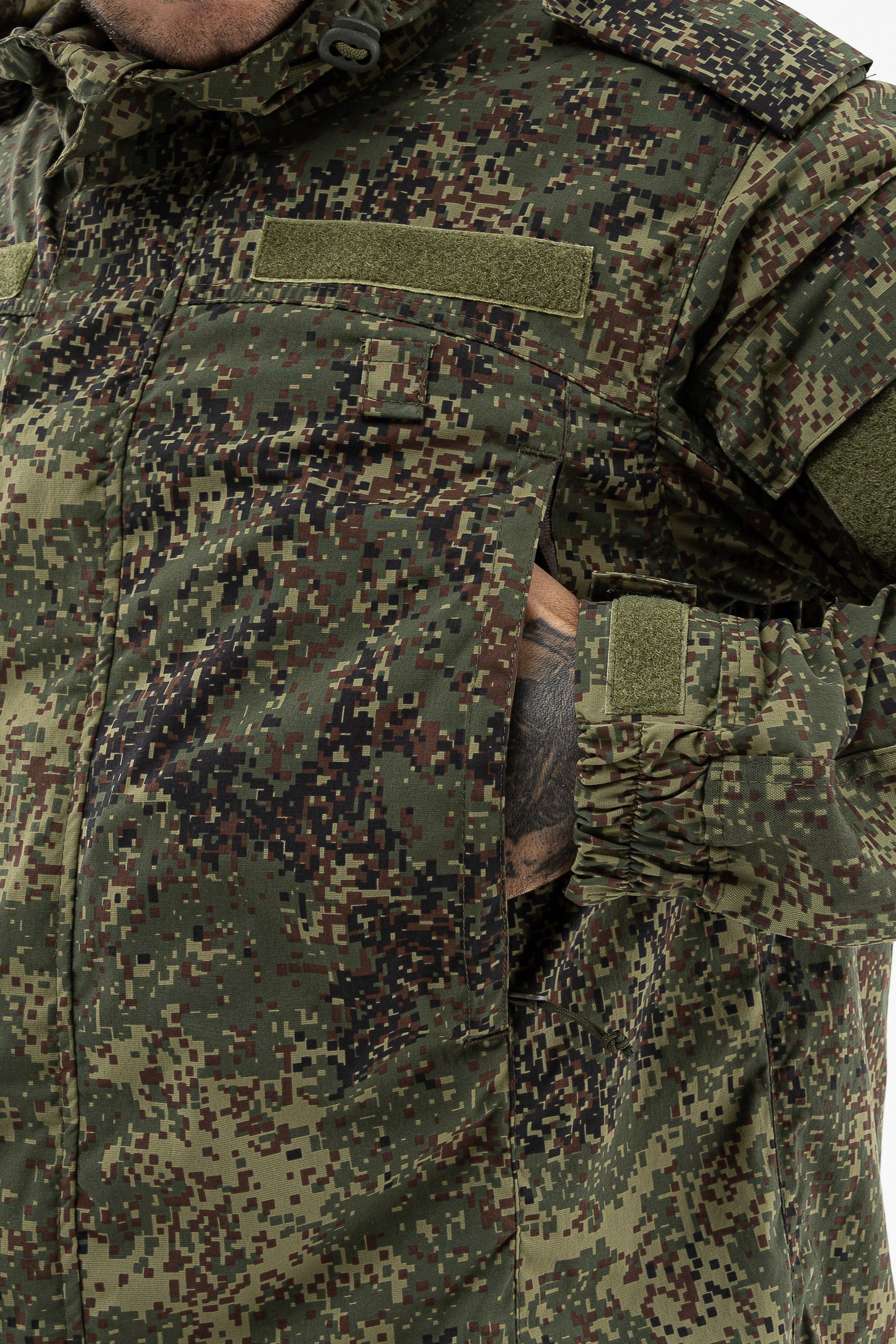 Тактические костюмы. Фото для маркетплейсов в самых сочных локациях города Сочи