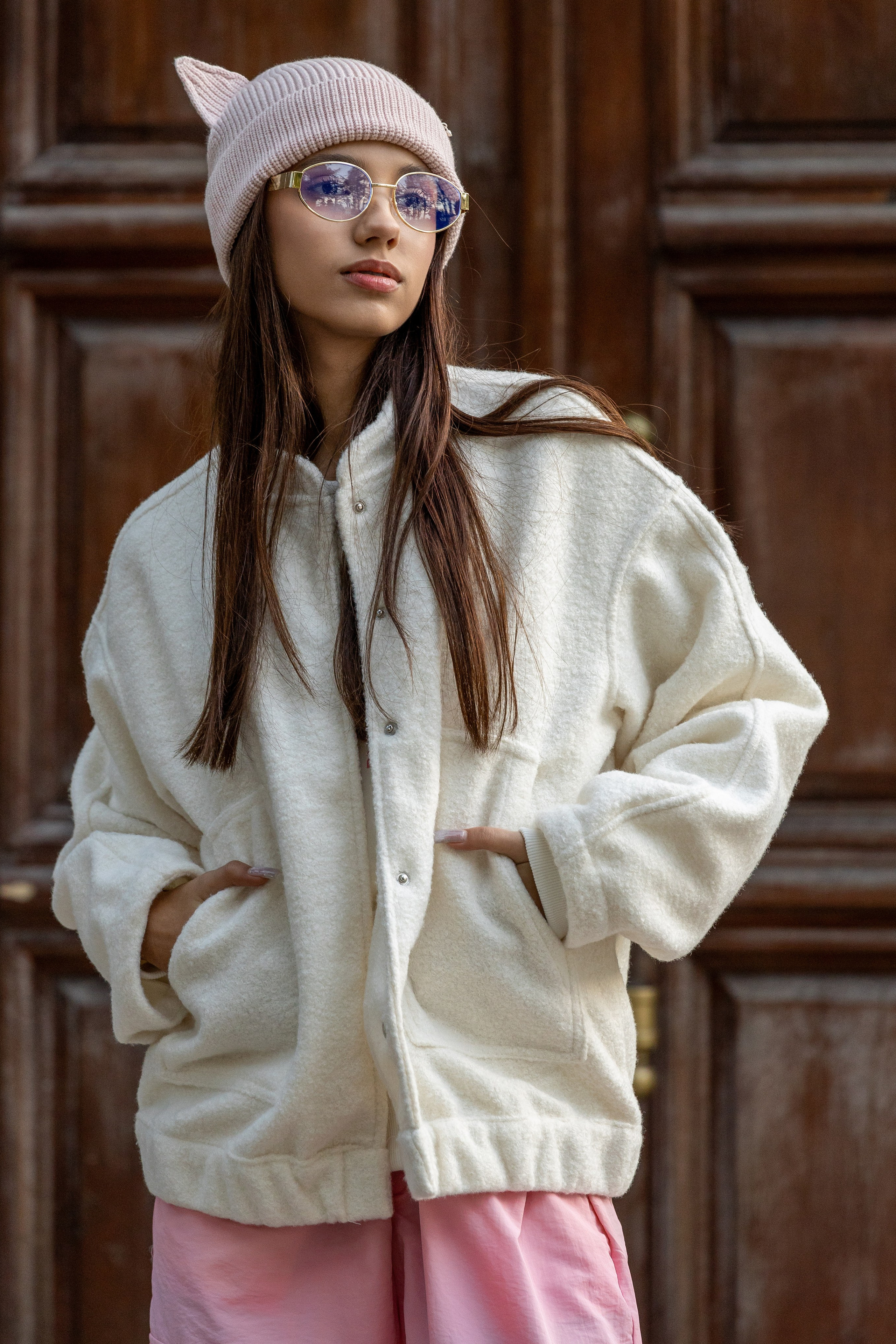 Шапки. Фото для маркетплейсов в самых сочных локациях города Сочи