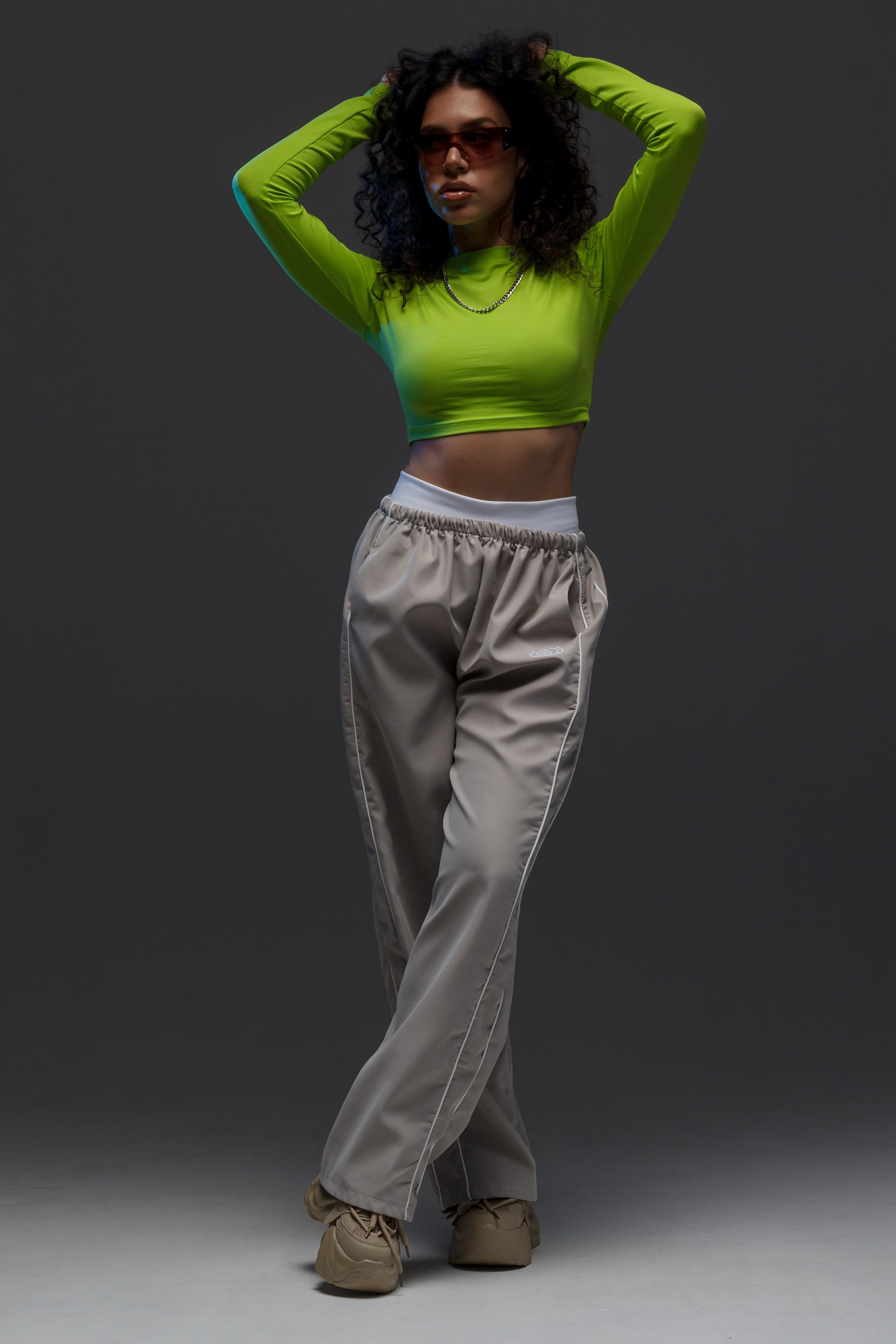 Штаны — Элана. Фото для маркетплейсов в самых сочных локациях города Сочи