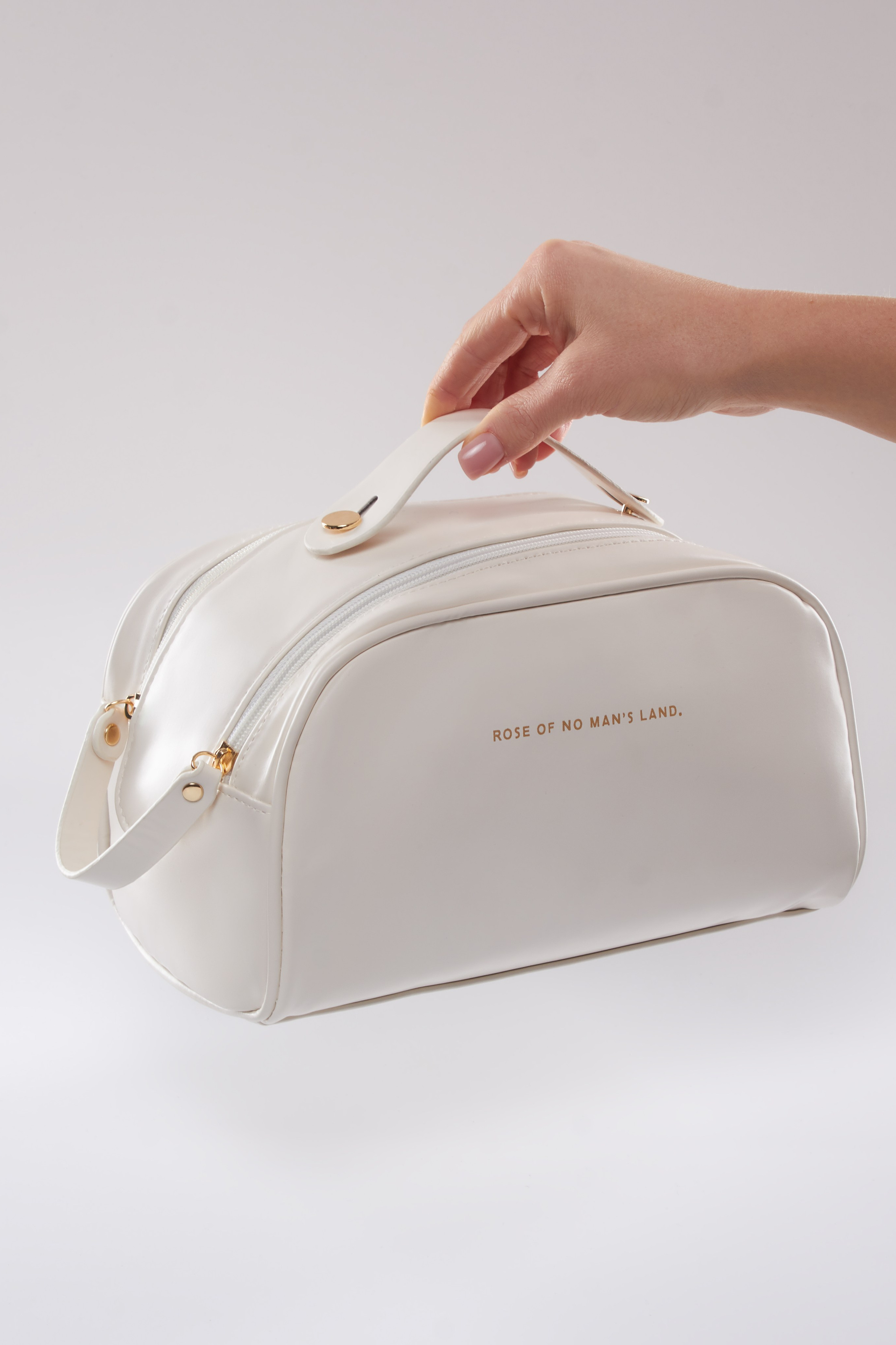 Косметички. Фото для маркетплейсов в самых сочных локациях города Сочи