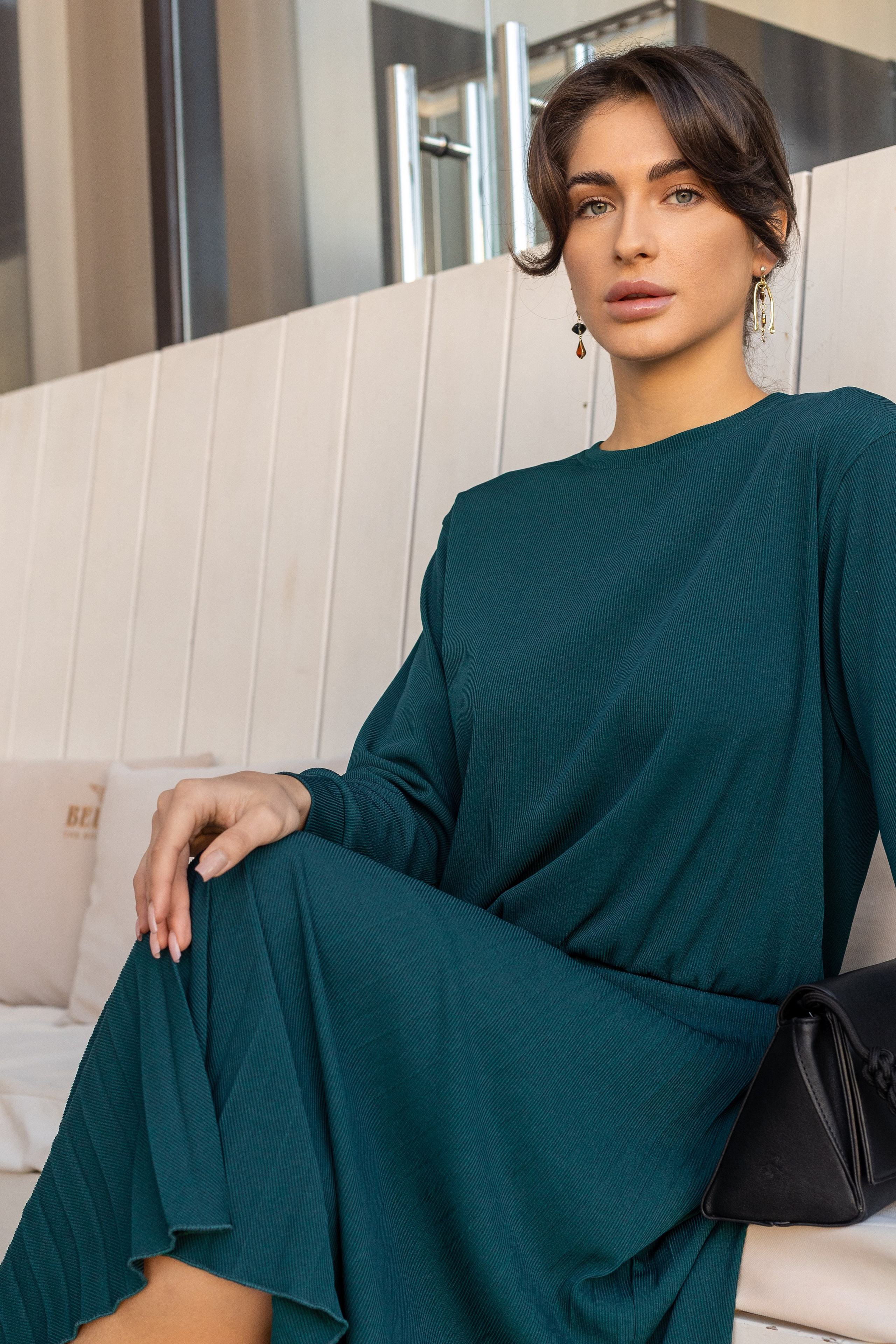 Костюм. Фото для маркетплейсов в самых сочных локациях города Сочи