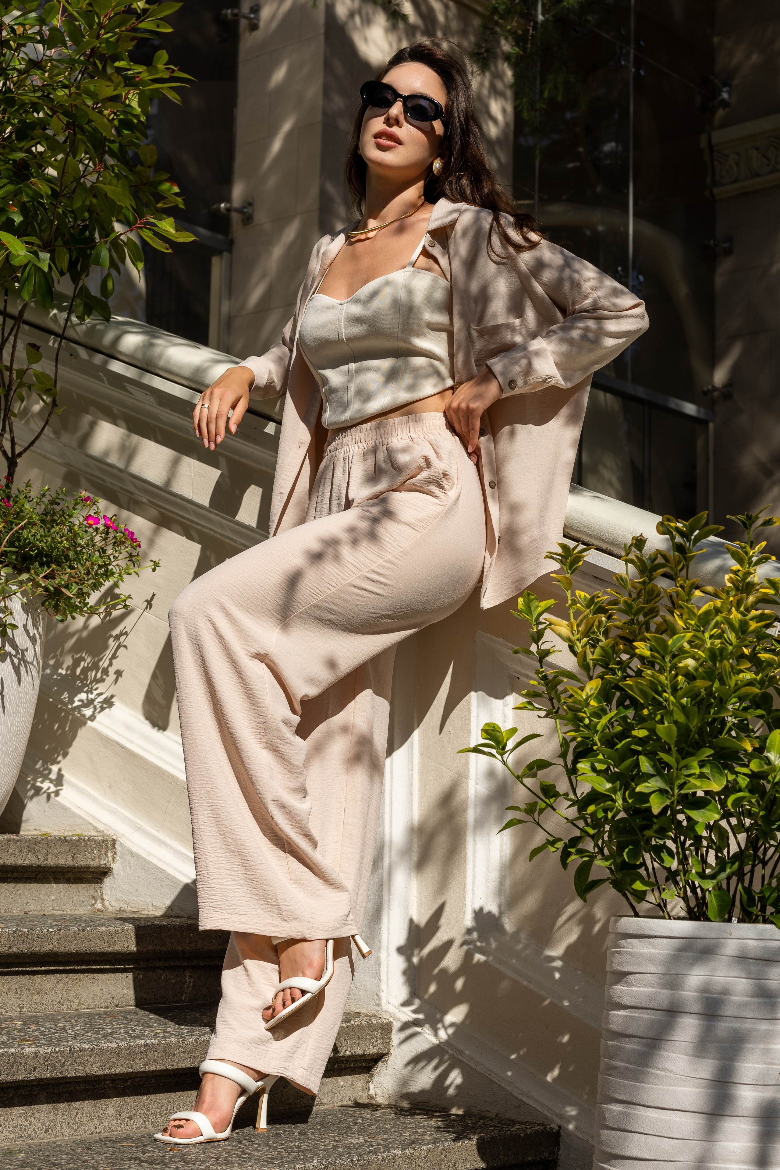 Костюмы — Даша. Фото для маркетплейсов в самых сочных локациях города Сочи