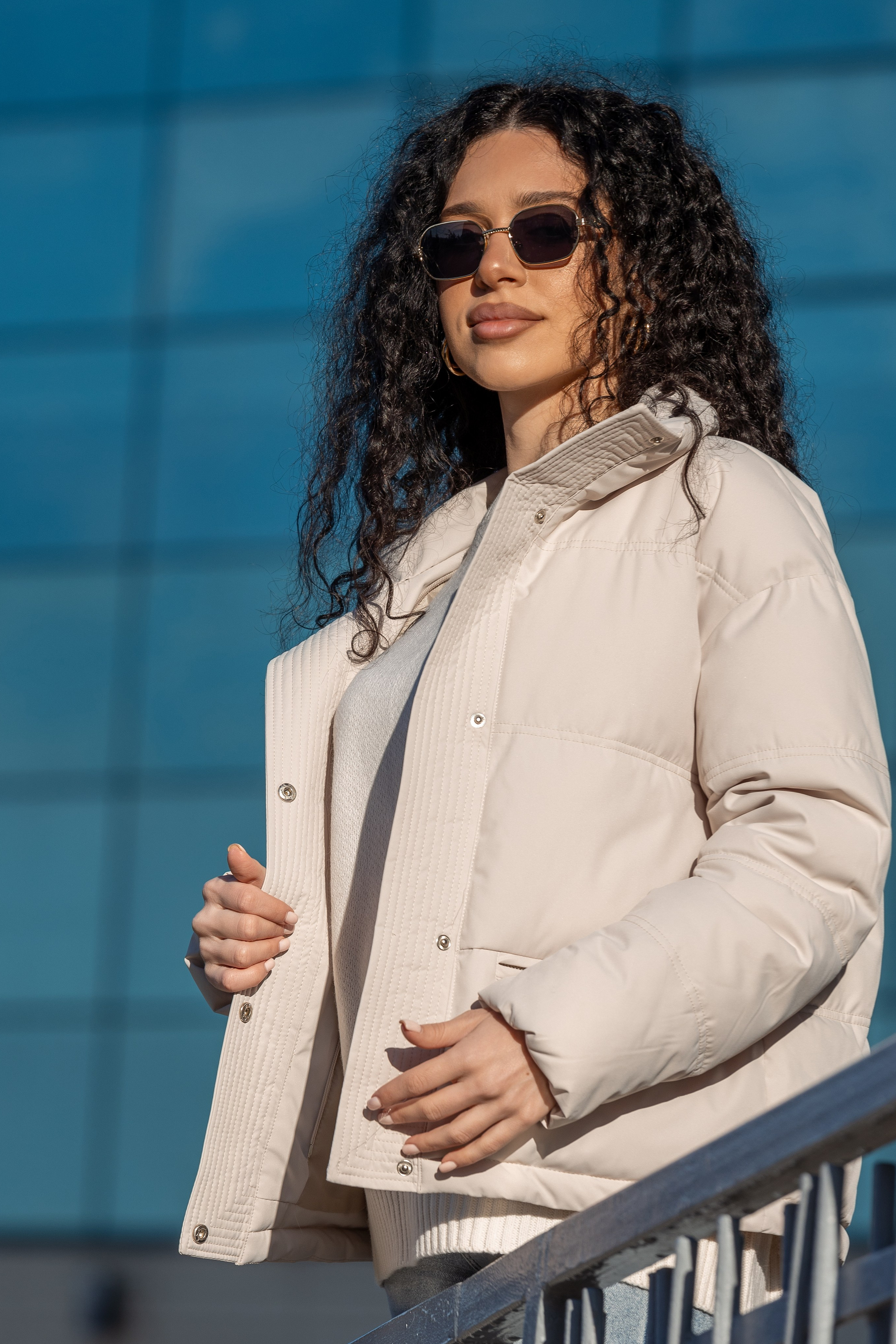 Куртки. Фото для маркетплейсов в самых сочных локациях города Сочи