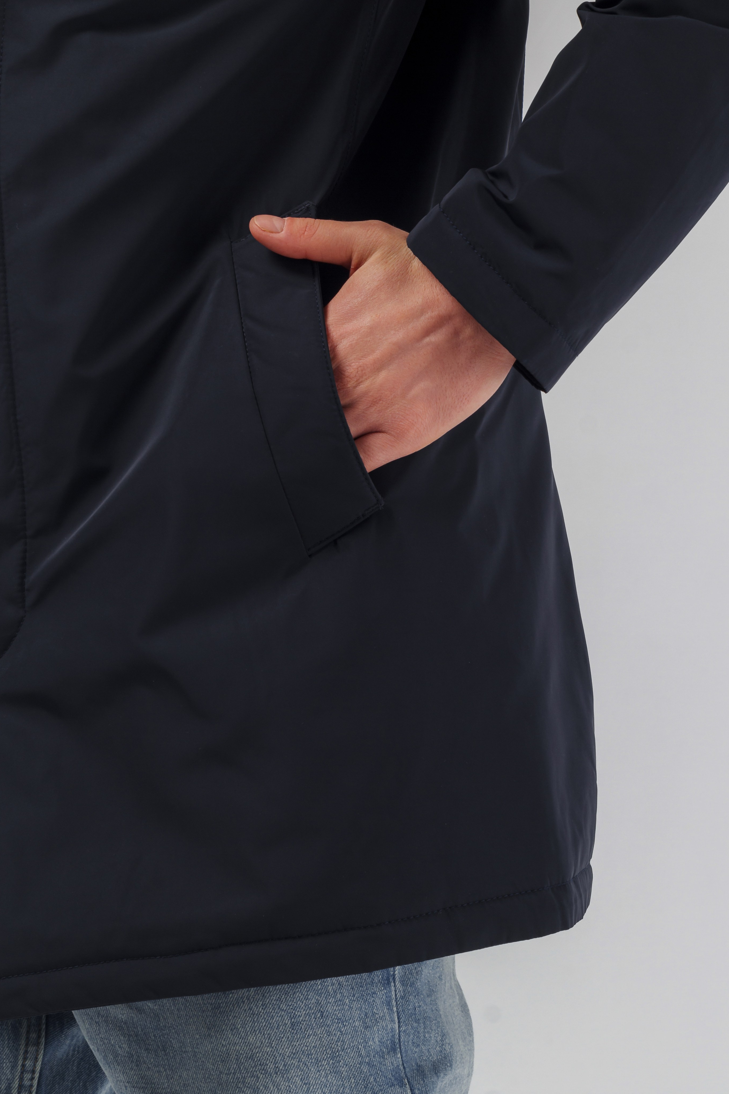 Куртки — Денис. Фото для маркетплейсов в самых сочных локациях города Сочи