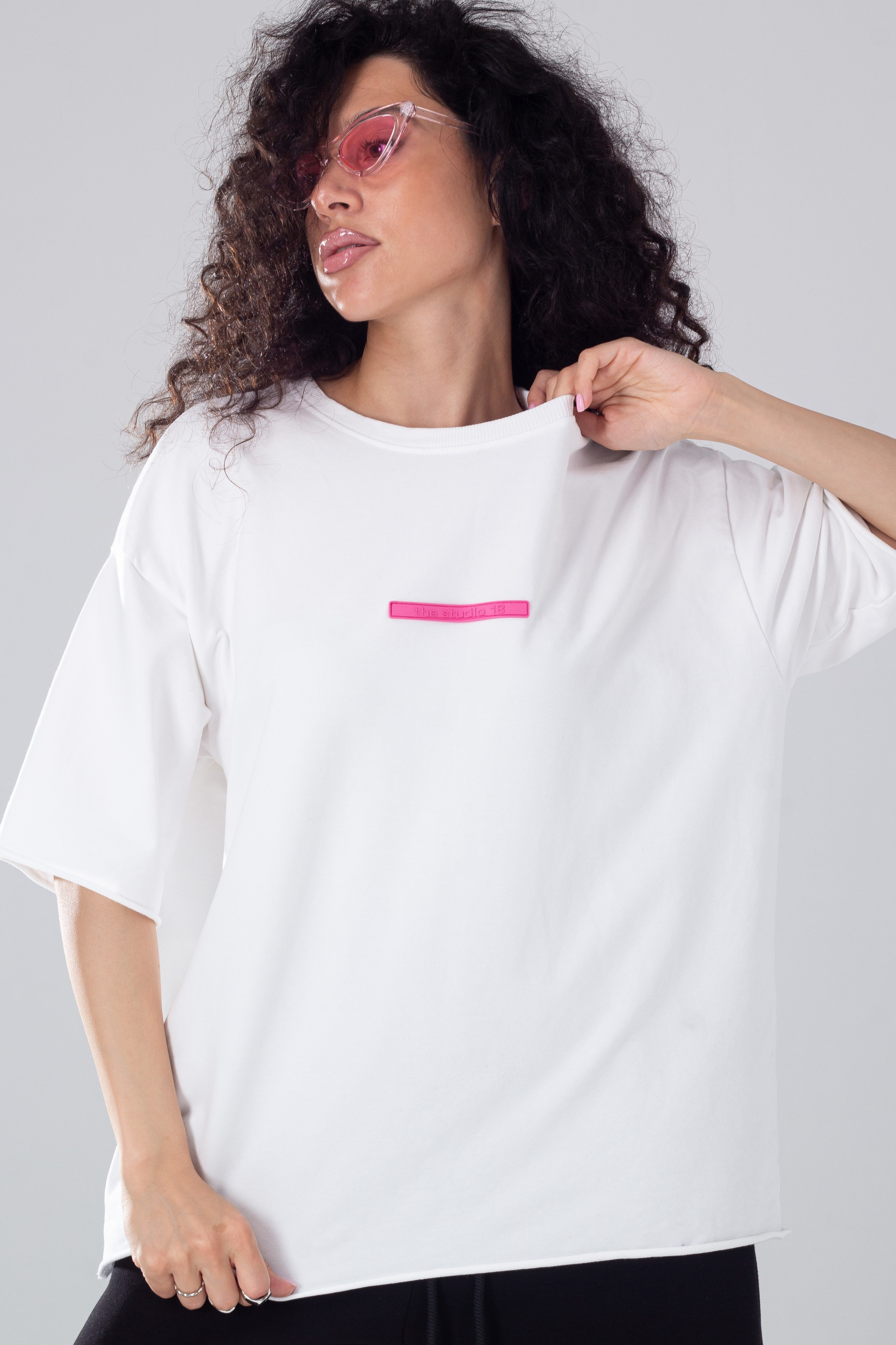 Футболки — Элена. Фото для маркетплейсов в самых сочных локациях города Сочи