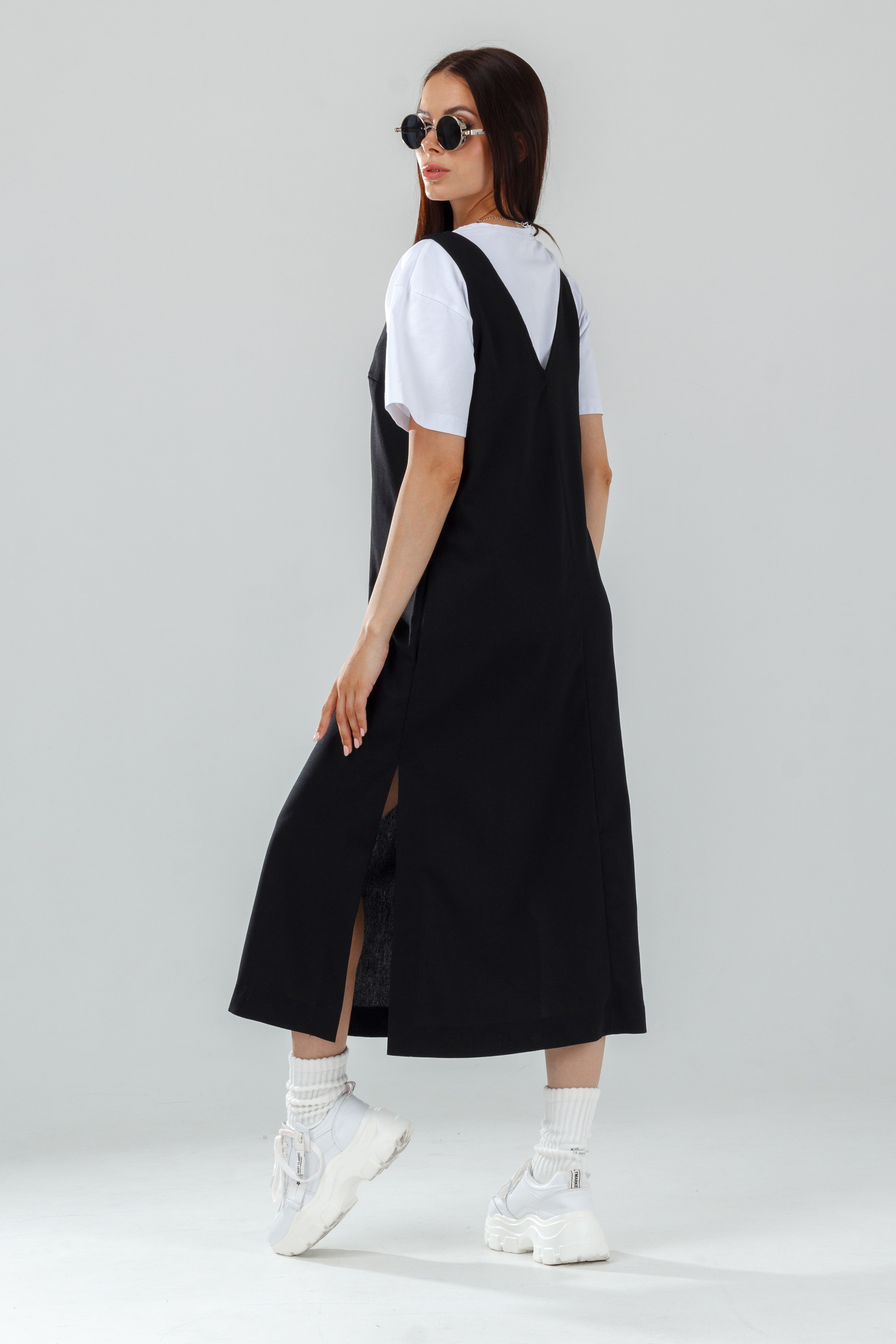 Сарафан — Вика. Фото для маркетплейсов в самых сочных локациях города Сочи