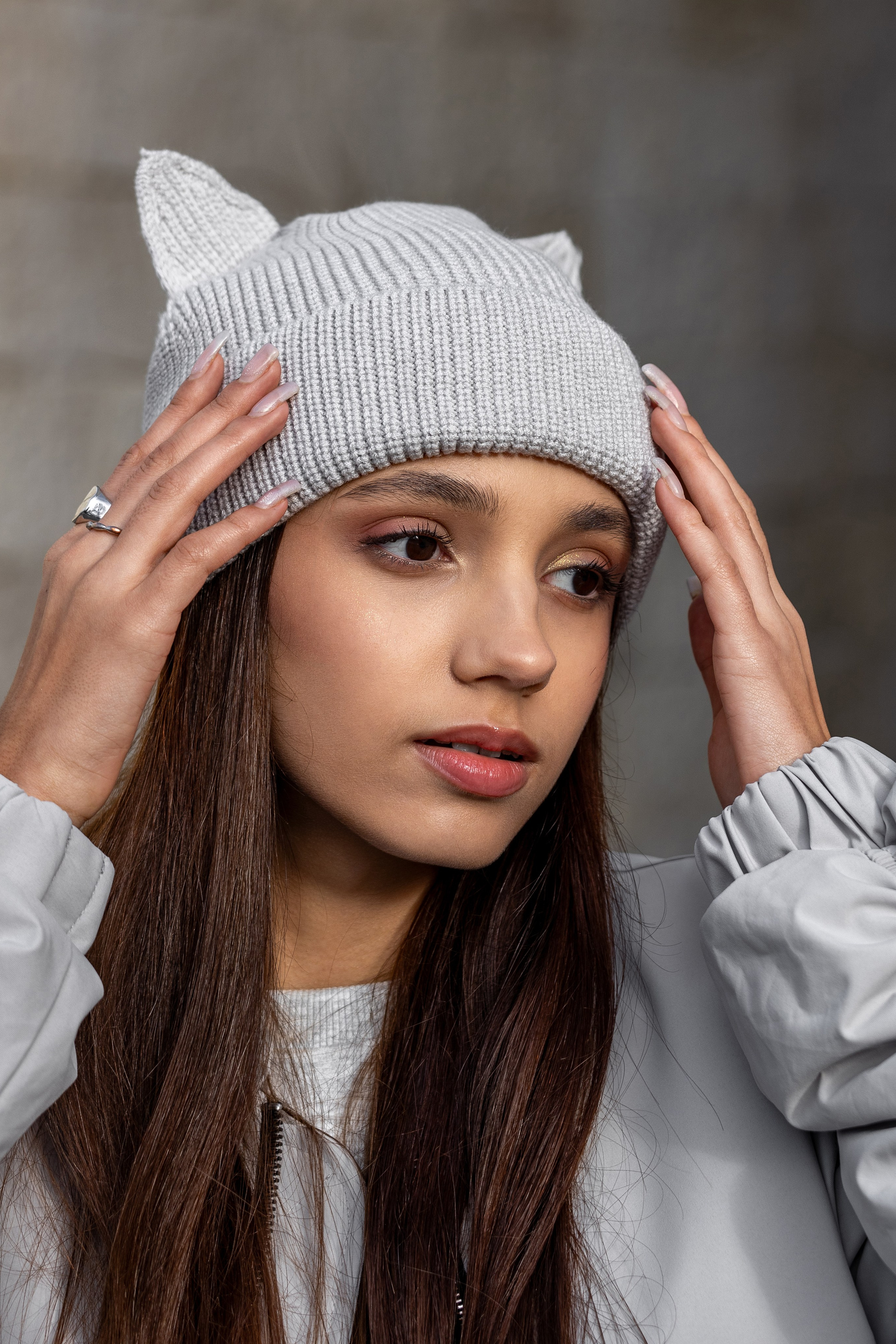 Шапки. Фото для маркетплейсов в самых сочных локациях города Сочи