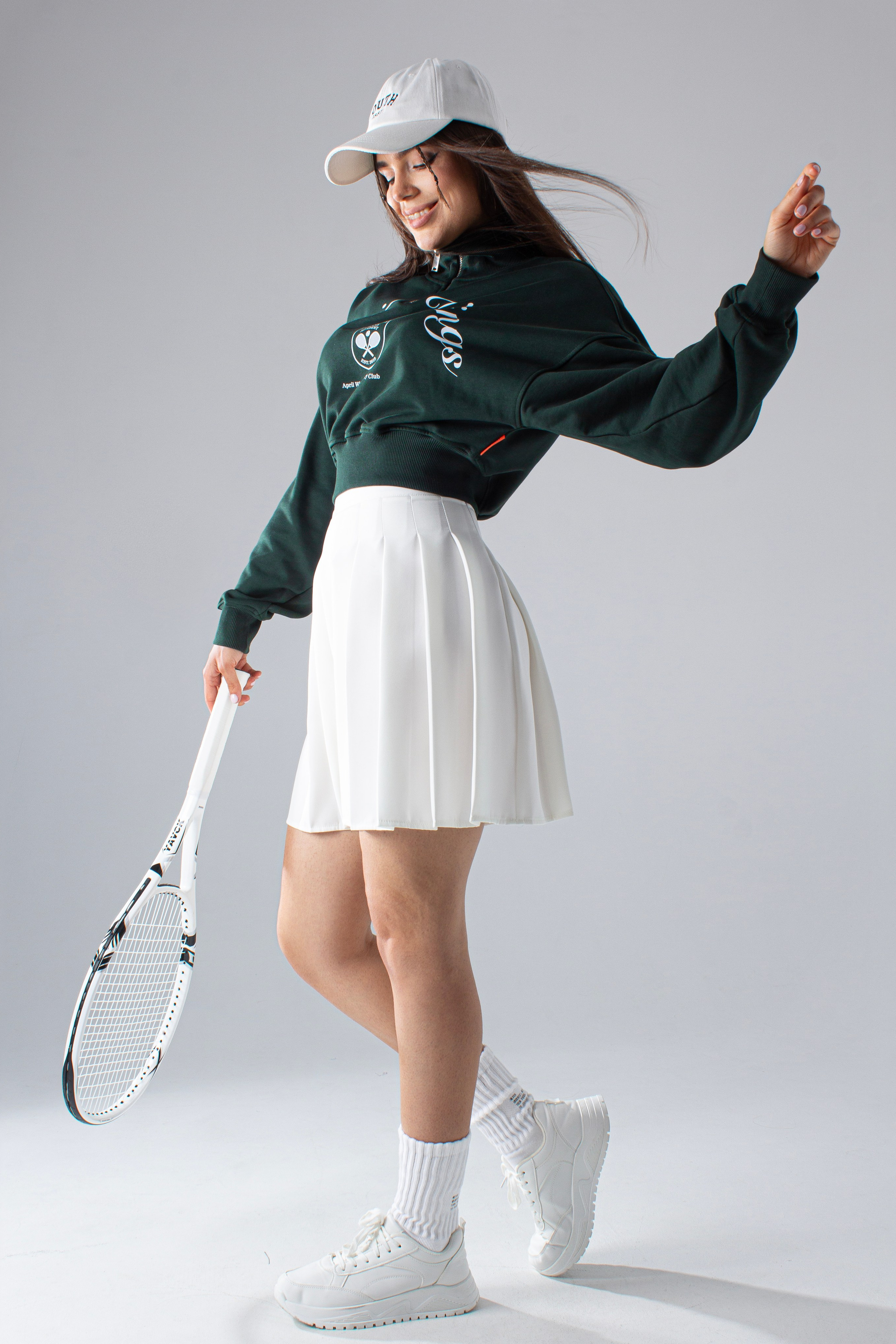 Кофта. Фото для маркетплейсов в самых сочных локациях города Сочи