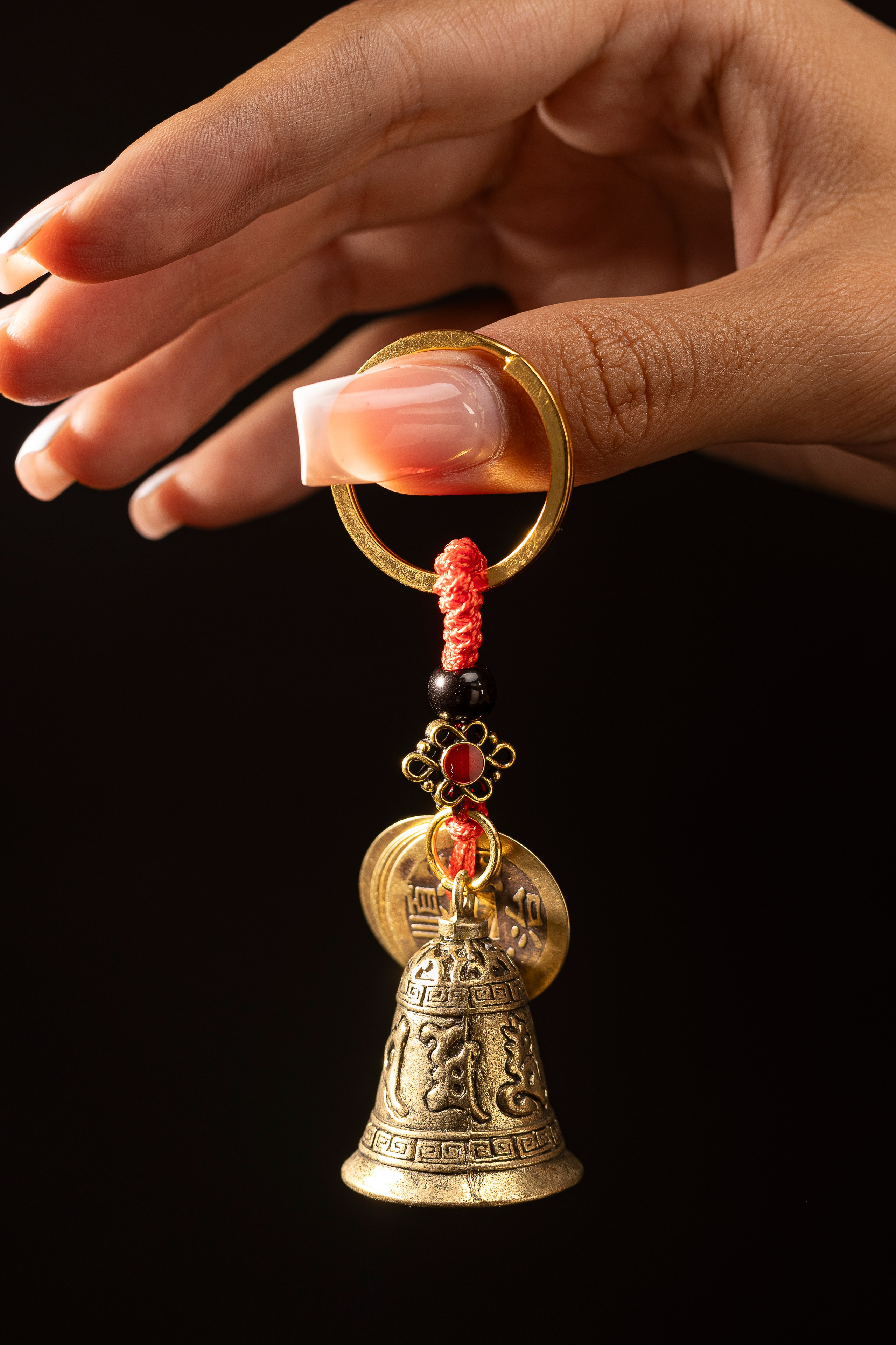 Брелки. Фото для маркетплейсов в самых сочных локациях города Сочи