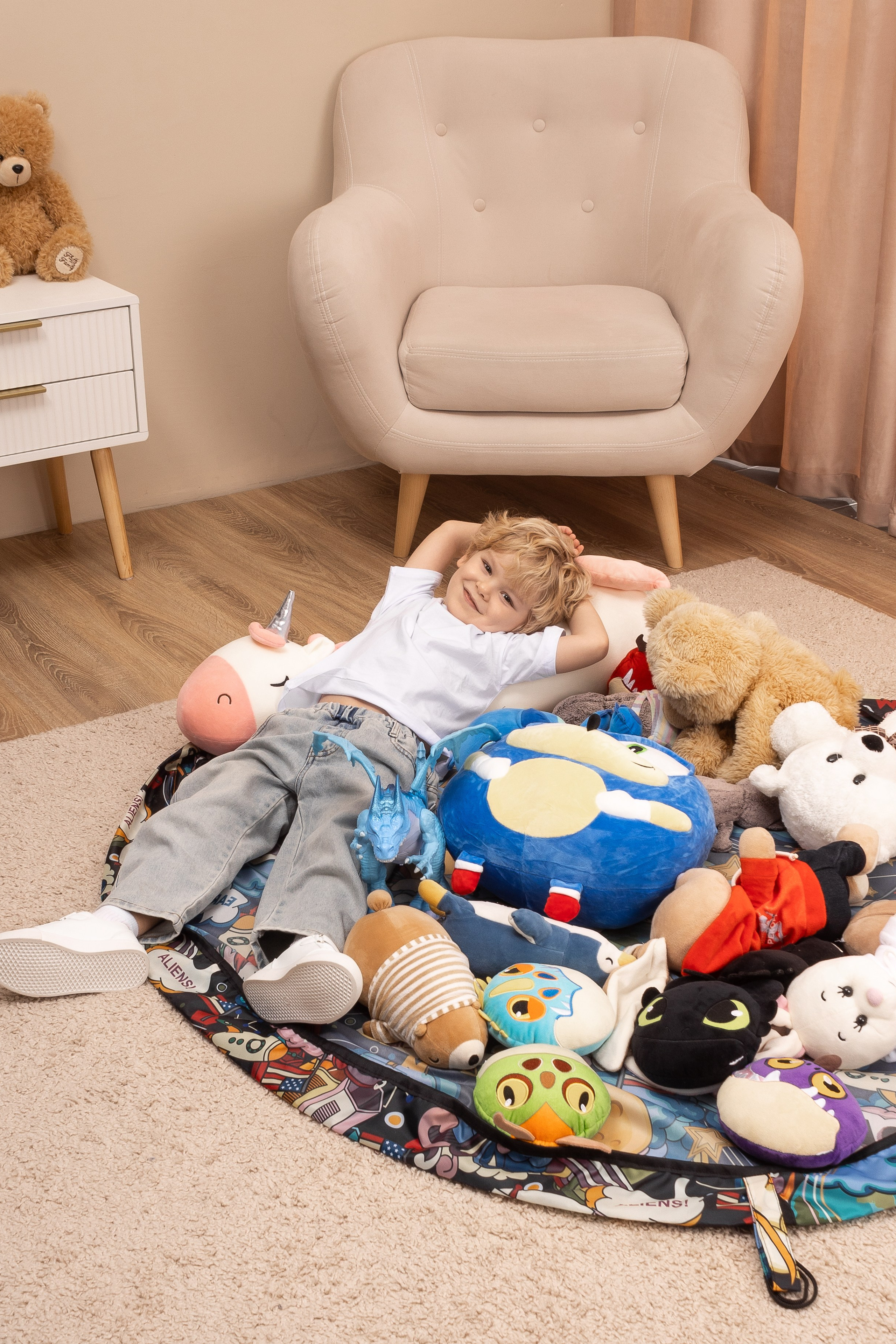 Мешок для игрушек. Фото для маркетплейсов в самых сочных локациях города Сочи