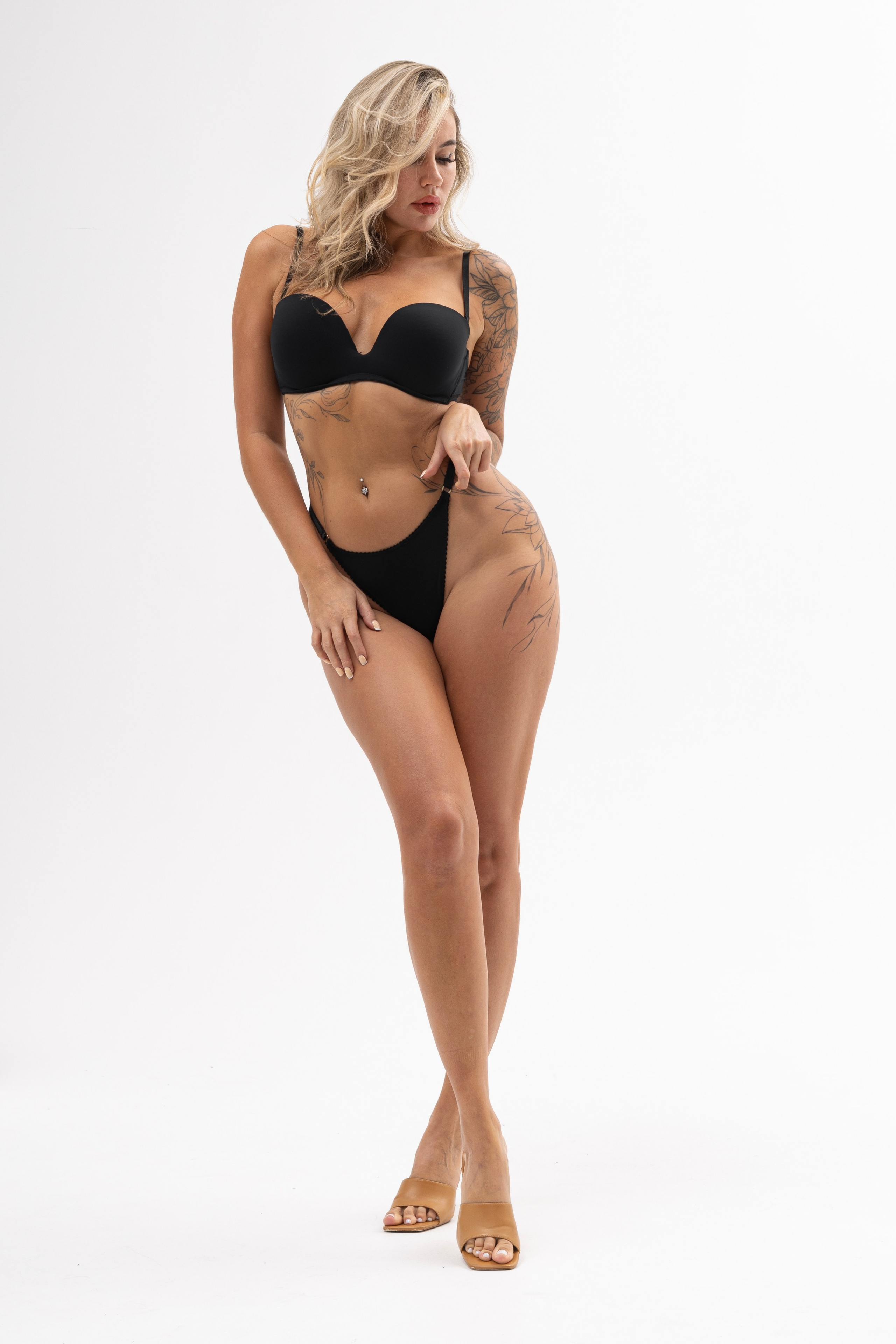 Белье. Фото для маркетплейсов в самых сочных локациях города Сочи