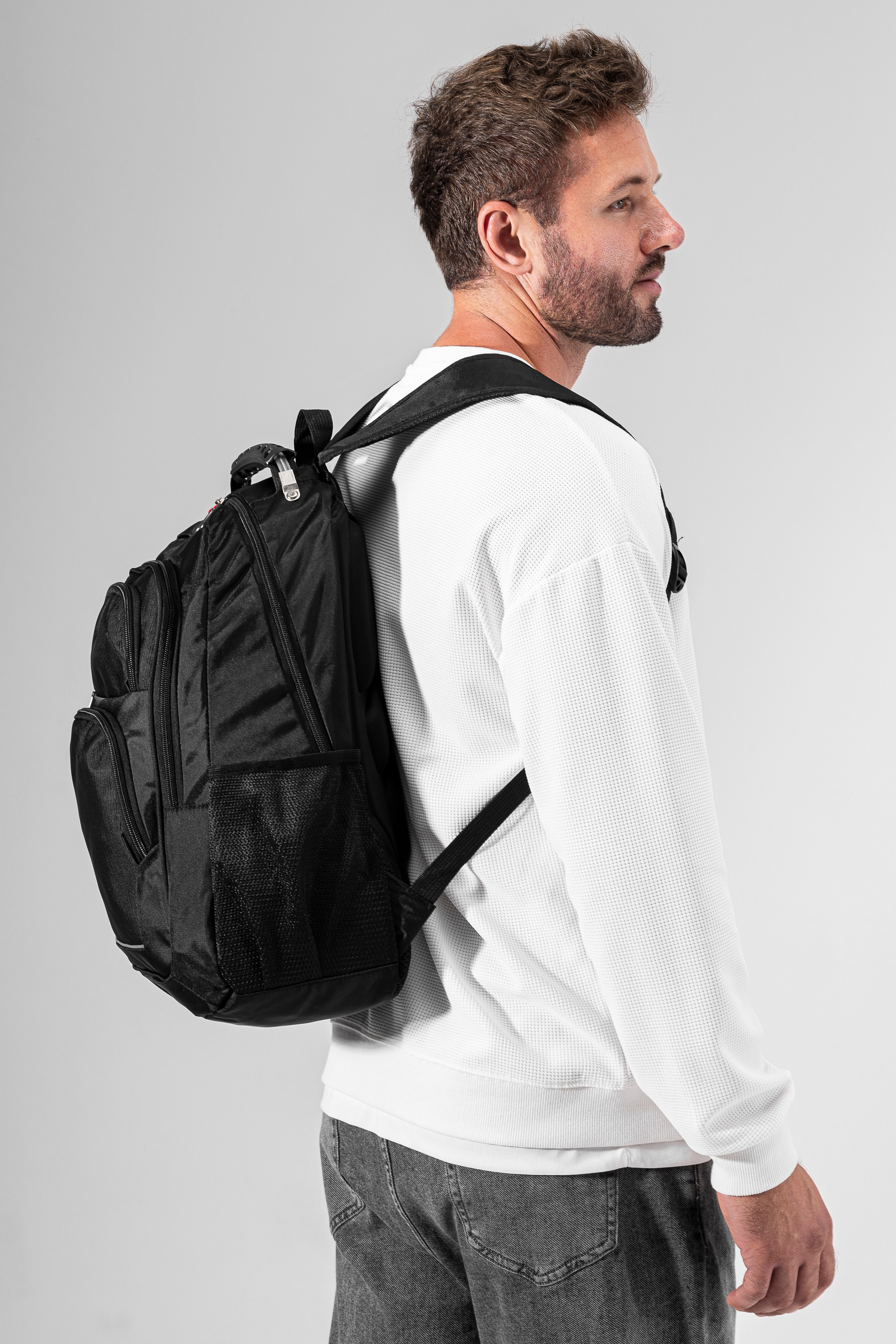 Рюкзак. Фото для маркетплейсов в самых сочных локациях города Сочи