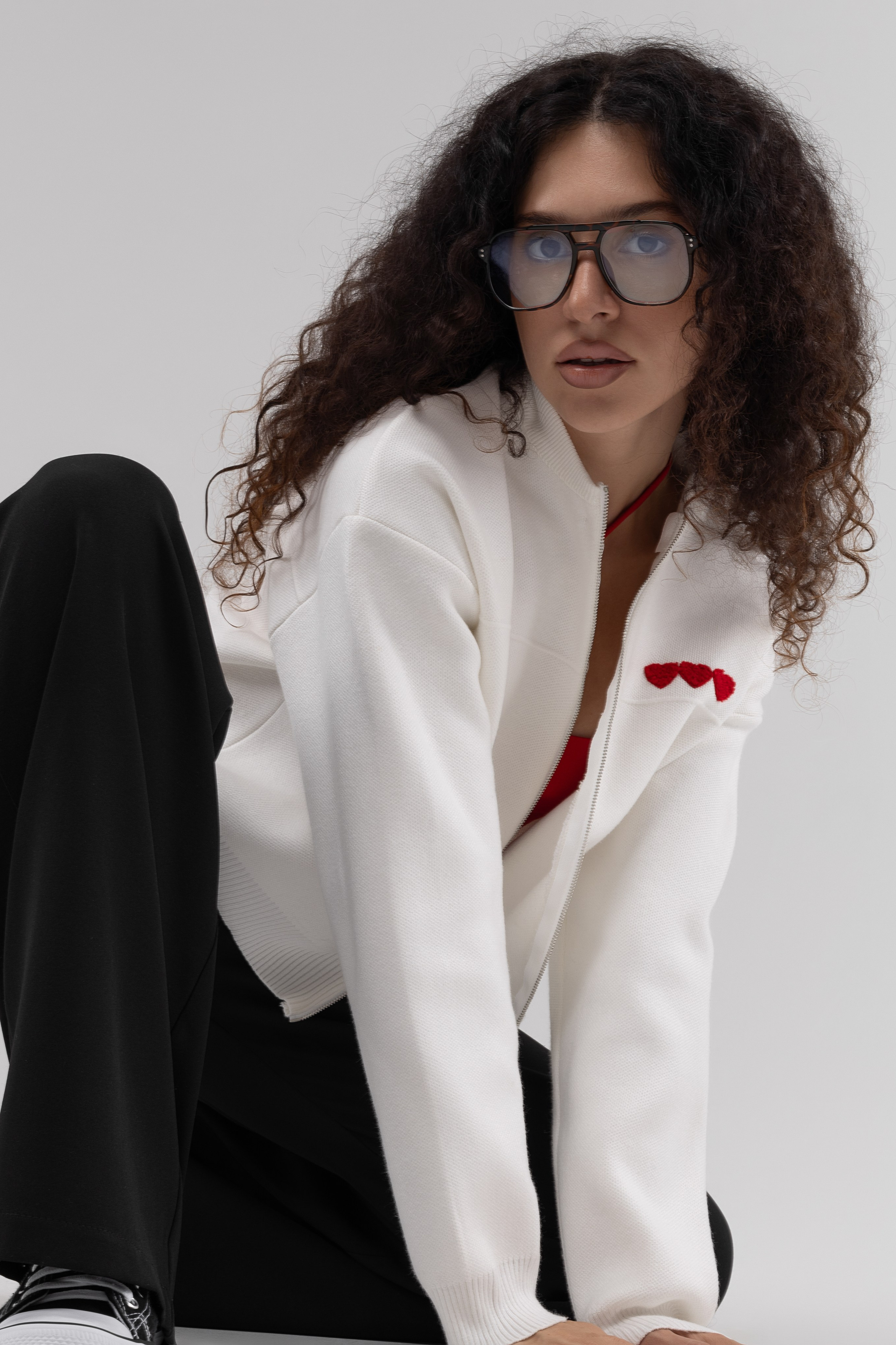 Кофты. Фото для маркетплейсов в самых сочных локациях города Сочи