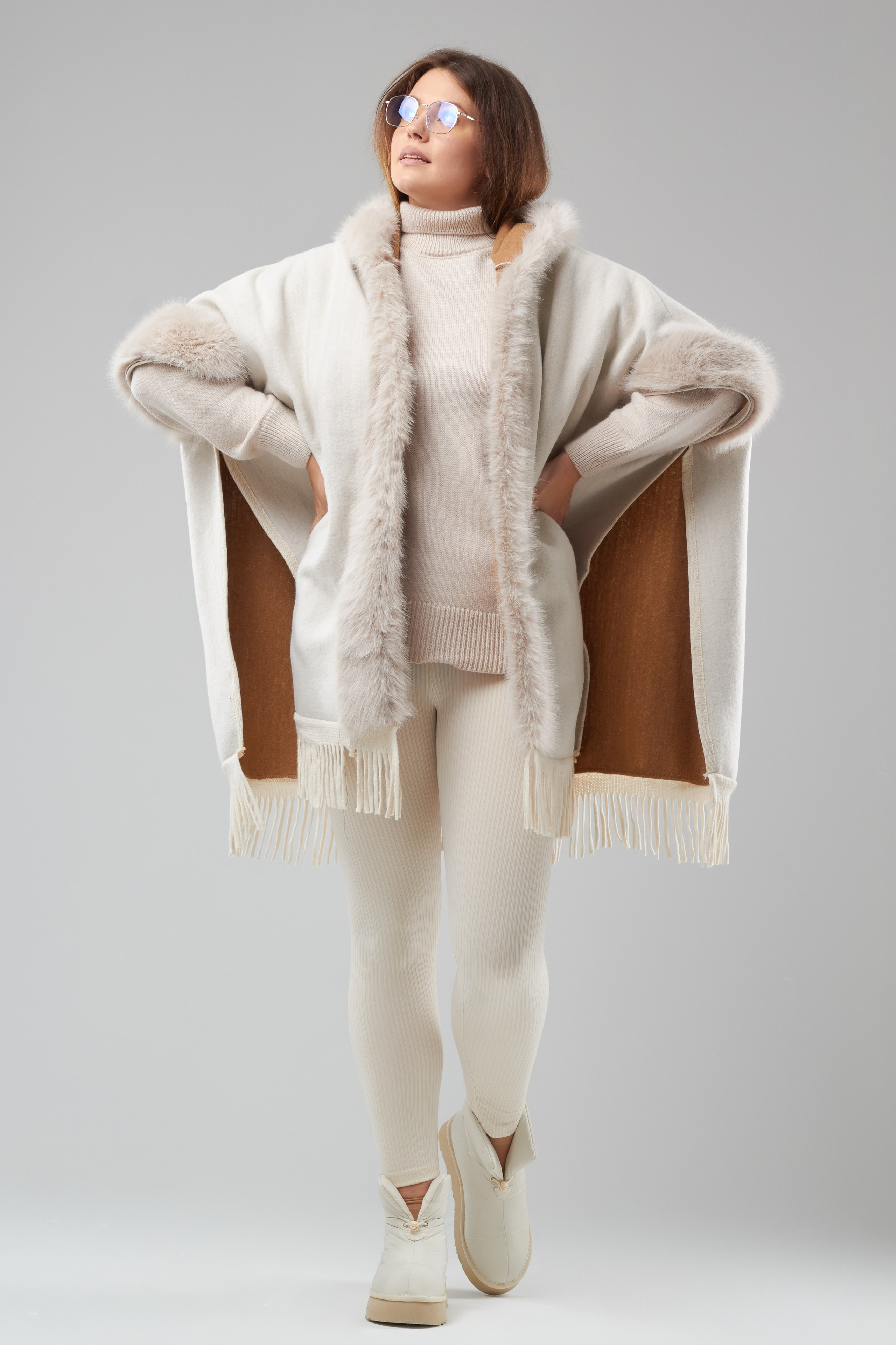 Пончо — Маша. Фото для маркетплейсов в самых сочных локациях города Сочи