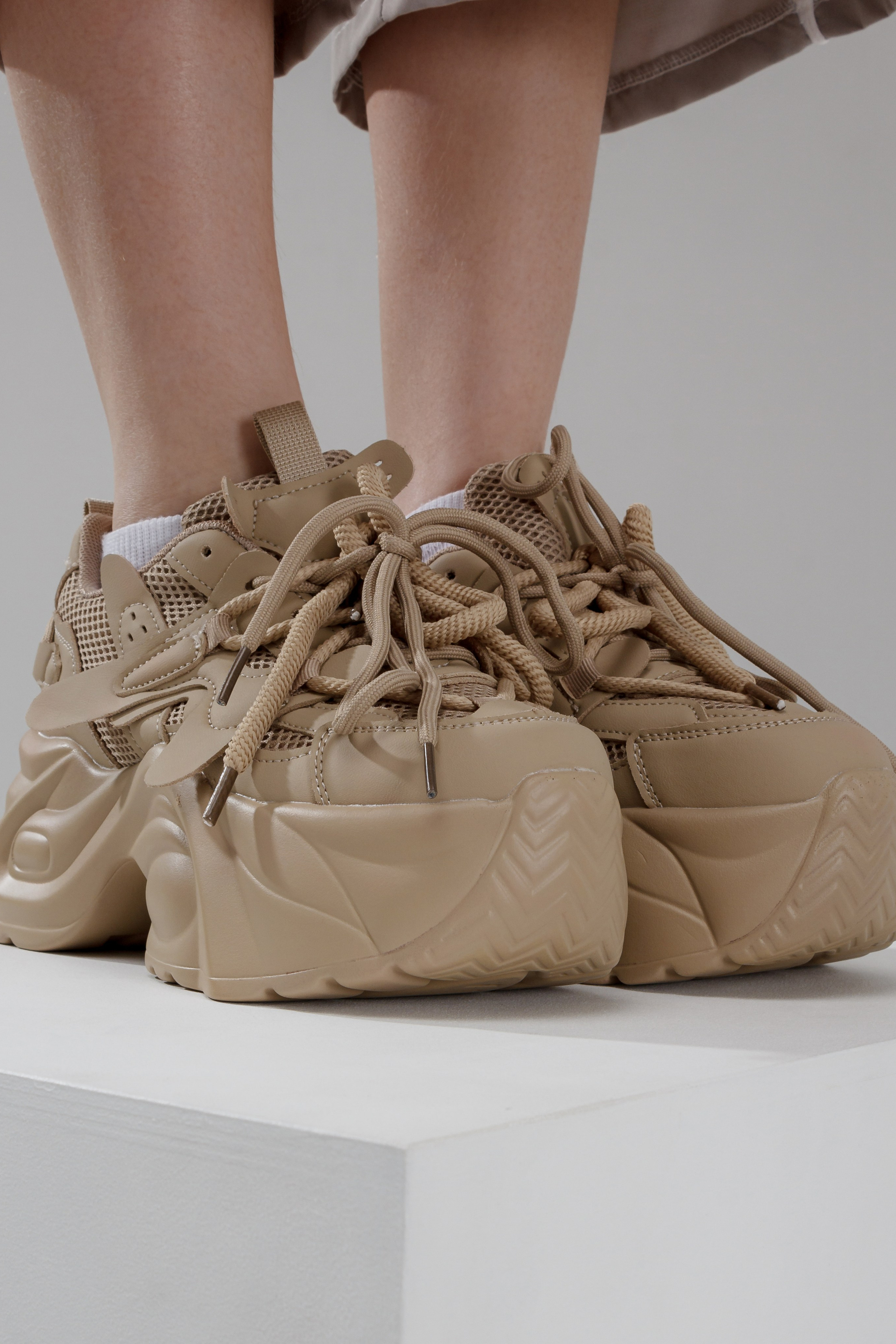 Кроссовки — Милана