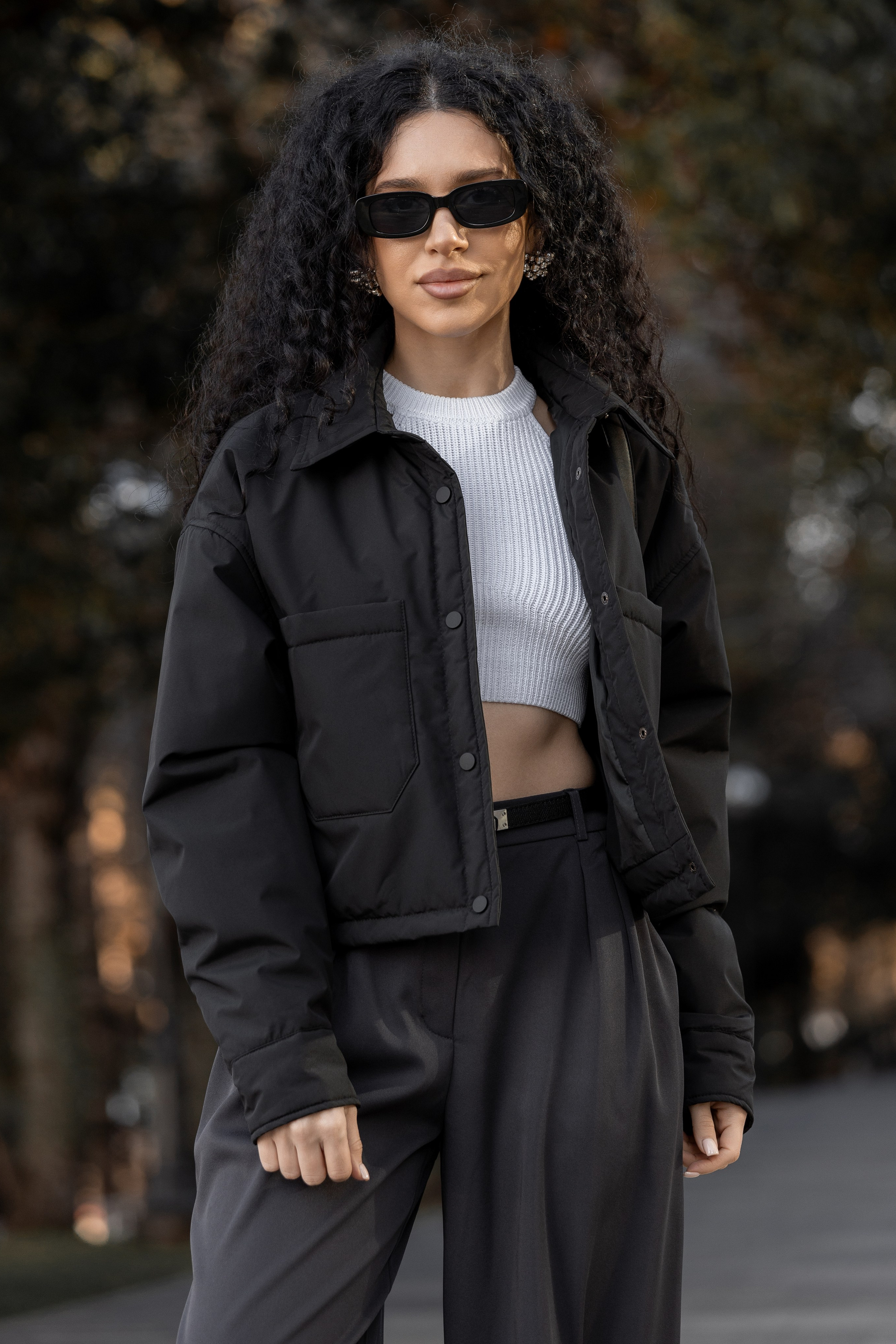 Куртки. Фото для маркетплейсов в самых сочных локациях города Сочи