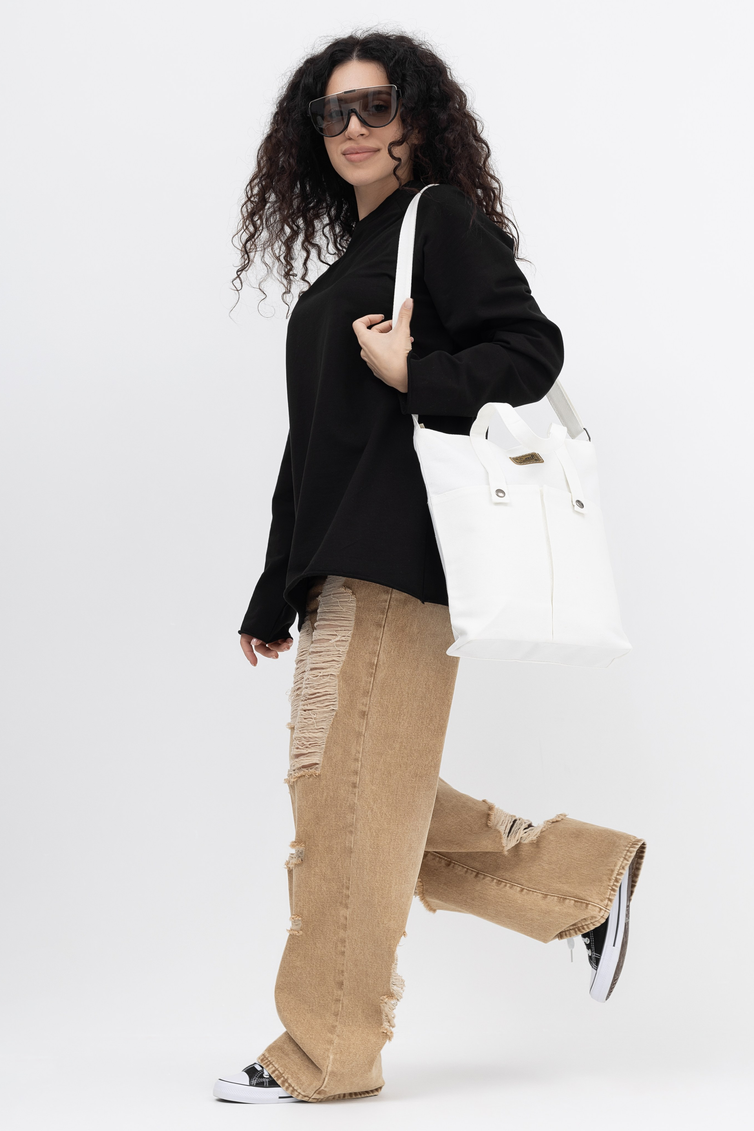 Лонги. Фото для маркетплейсов в самых сочных локациях города Сочи