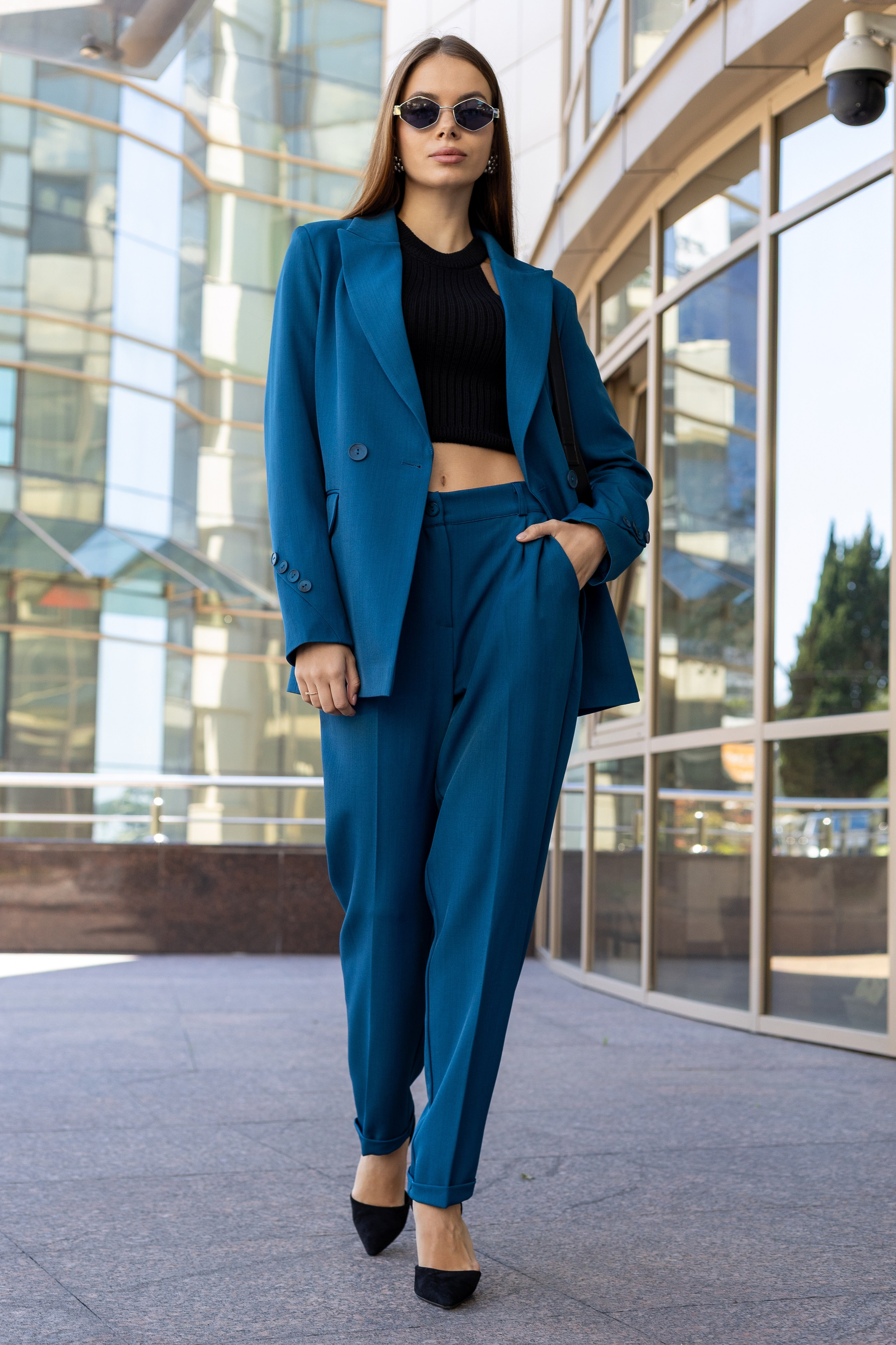 Костюмы. Фото для маркетплейсов в самых сочных локациях города Сочи