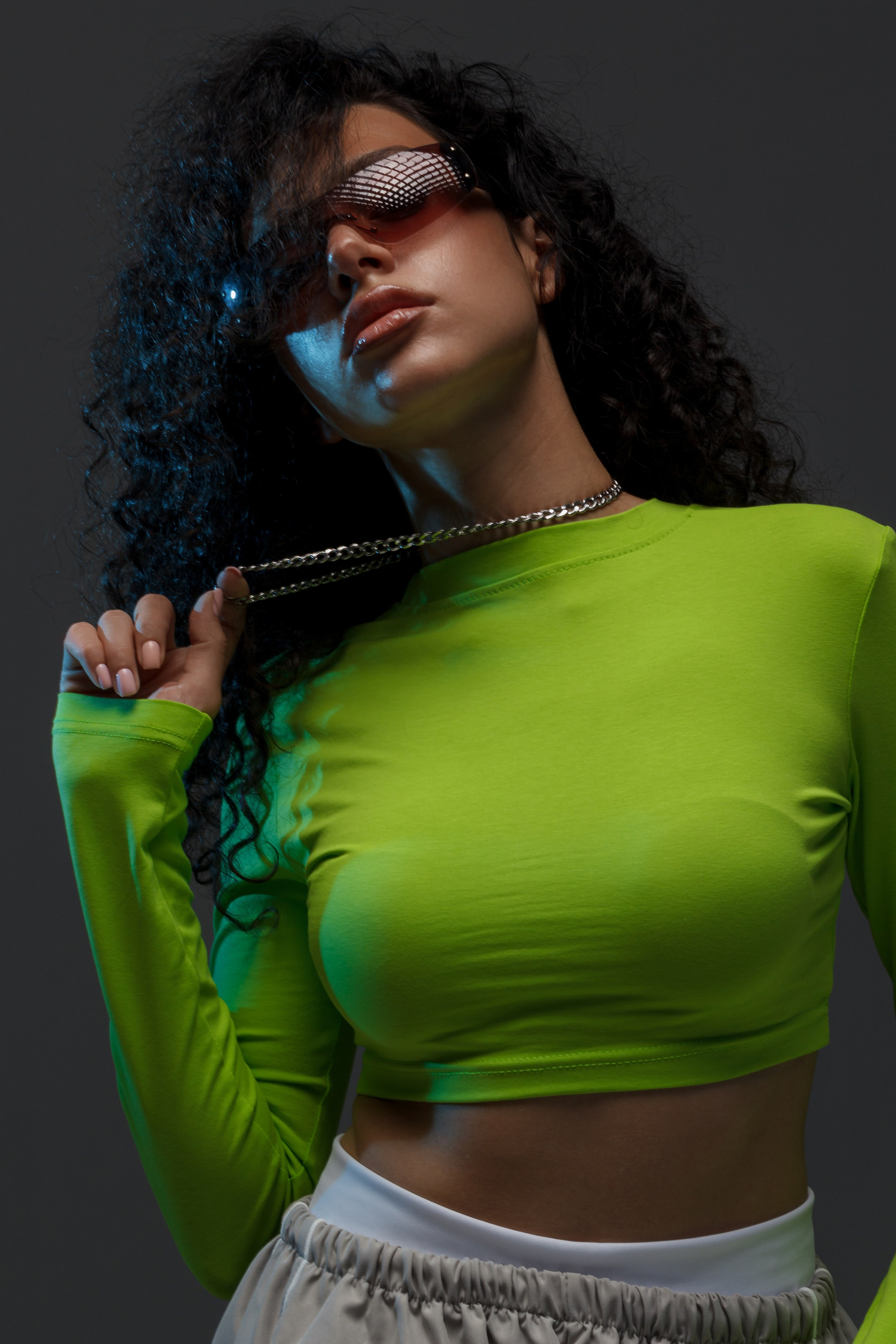 Лонгслив — Элана. Фото для маркетплейсов в самых сочных локациях города Сочи