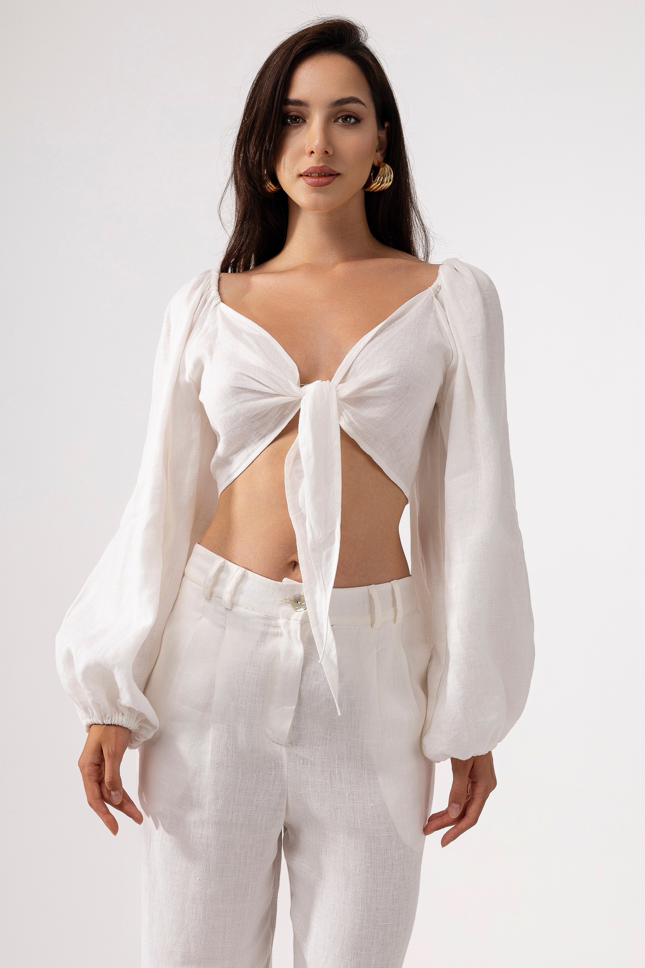 Костюм — Даша. Фото для маркетплейсов в самых сочных локациях города Сочи