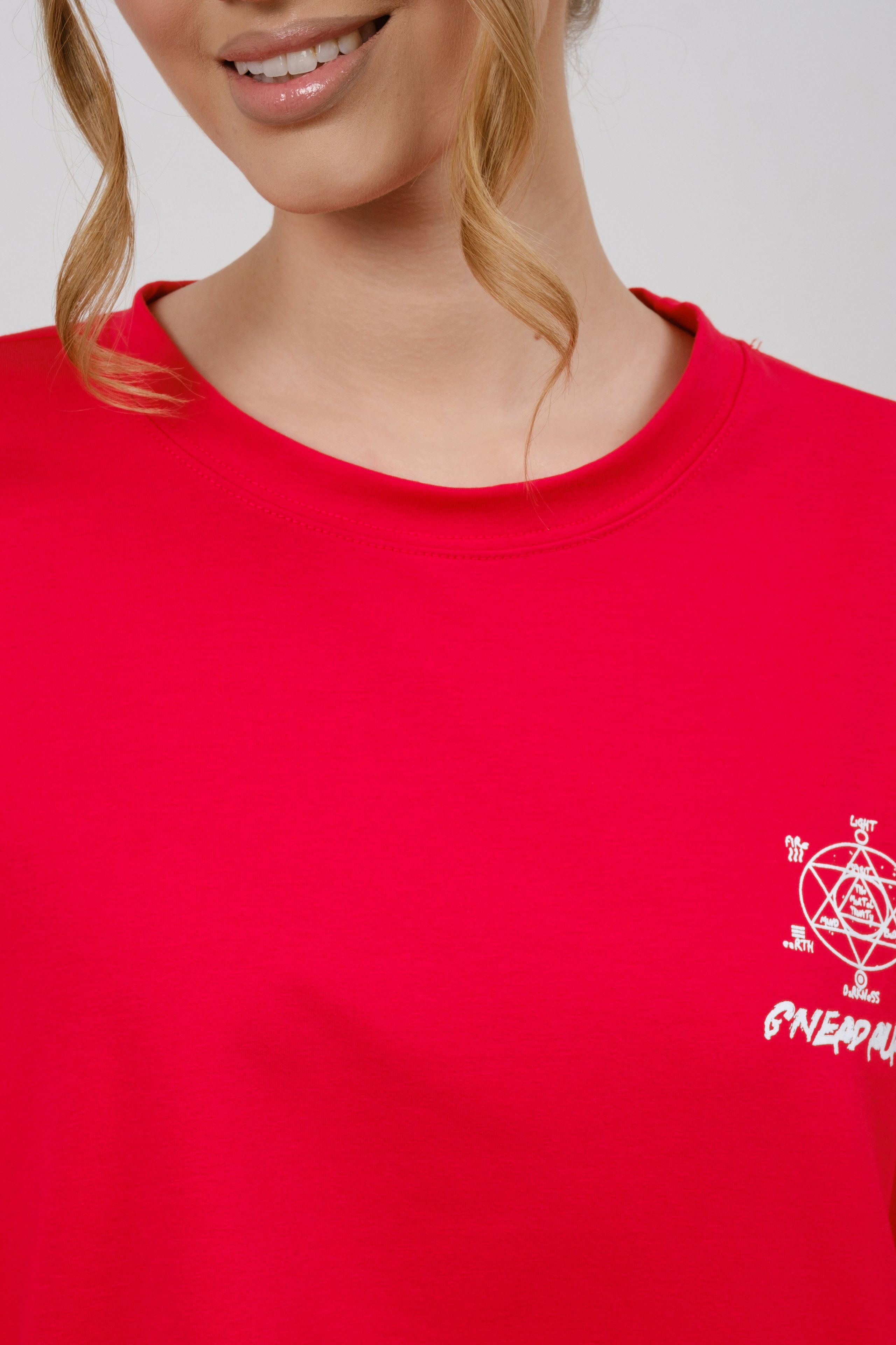 Футболки. Фото для маркетплейсов в самых сочных локациях города Сочи