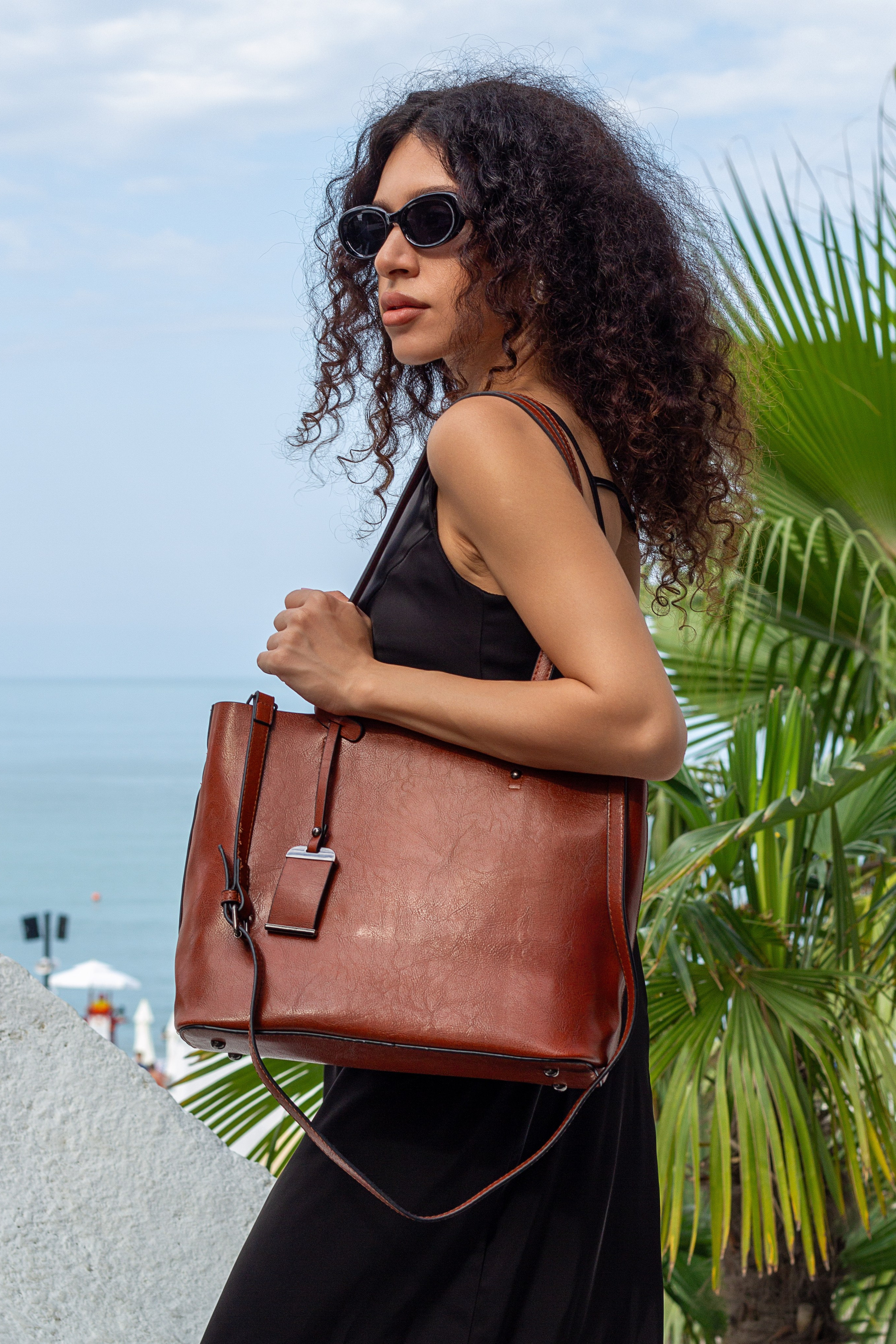 Сумка — Элена. Фото для маркетплейсов в самых сочных локациях города Сочи