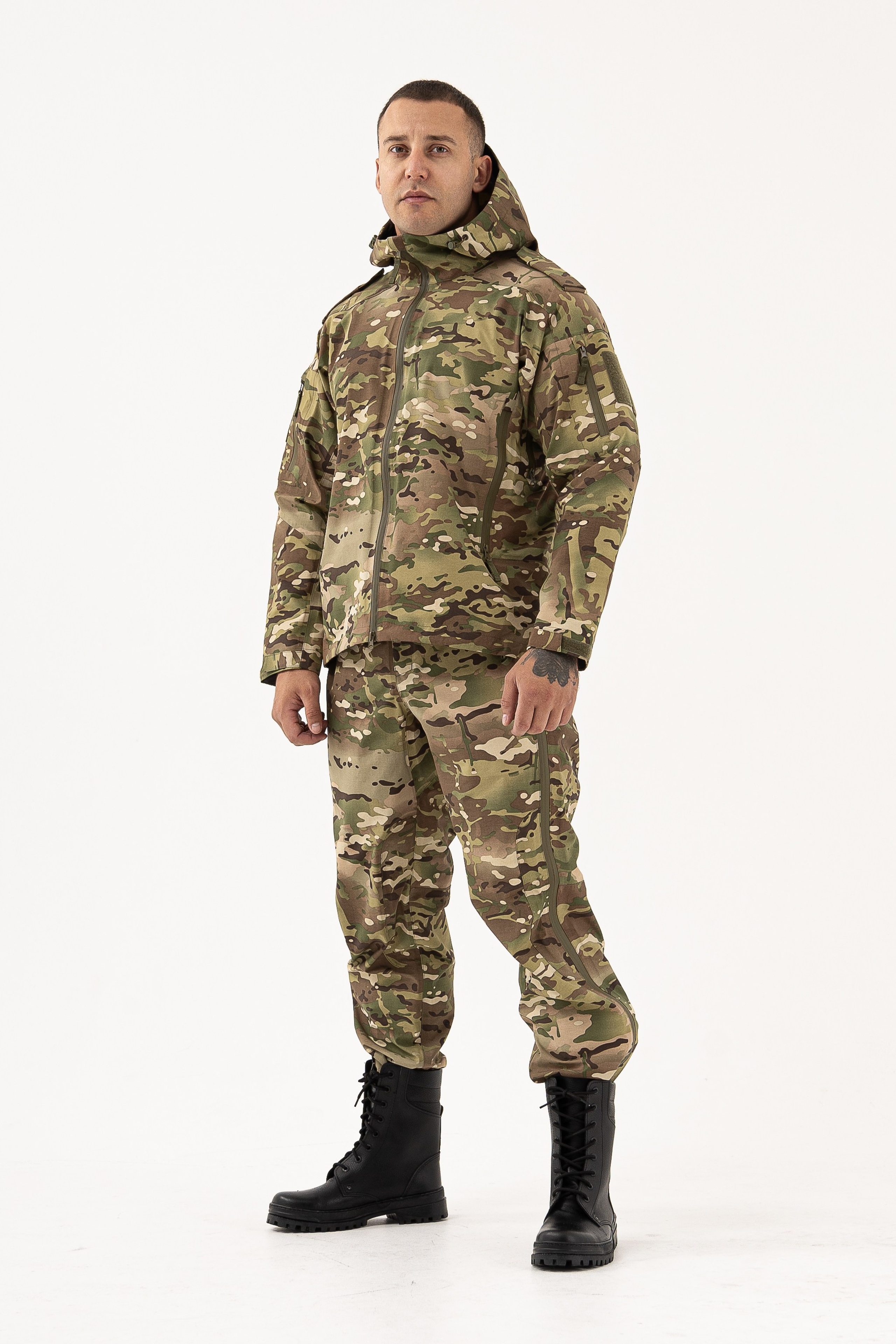 Тактические костюмы. Фото для маркетплейсов в самых сочных локациях города Сочи