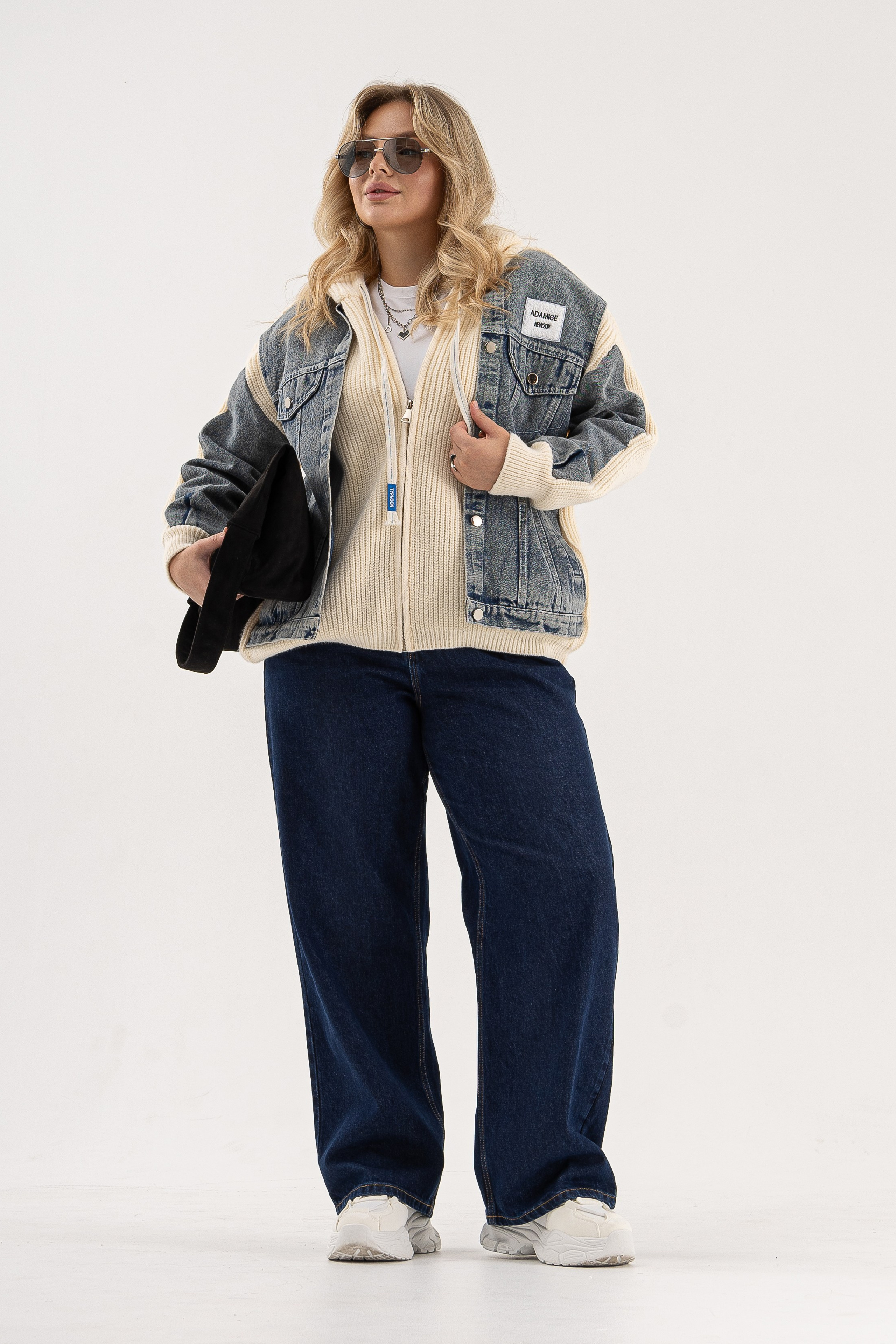 Джинсовая кофта. Фото для маркетплейсов в самых сочных локациях города Сочи