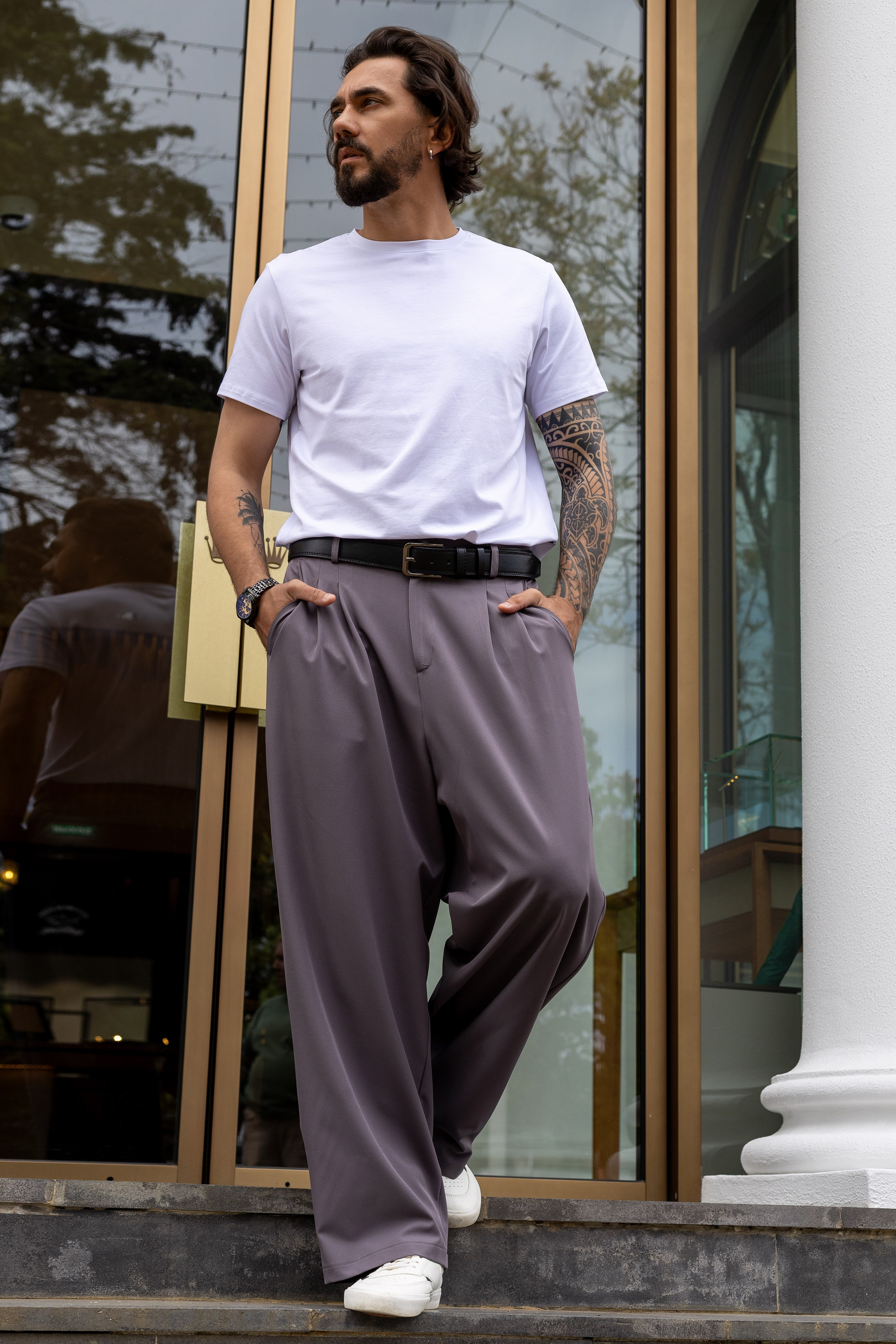 Брюки. Фото для маркетплейсов в самых сочных локациях города Сочи