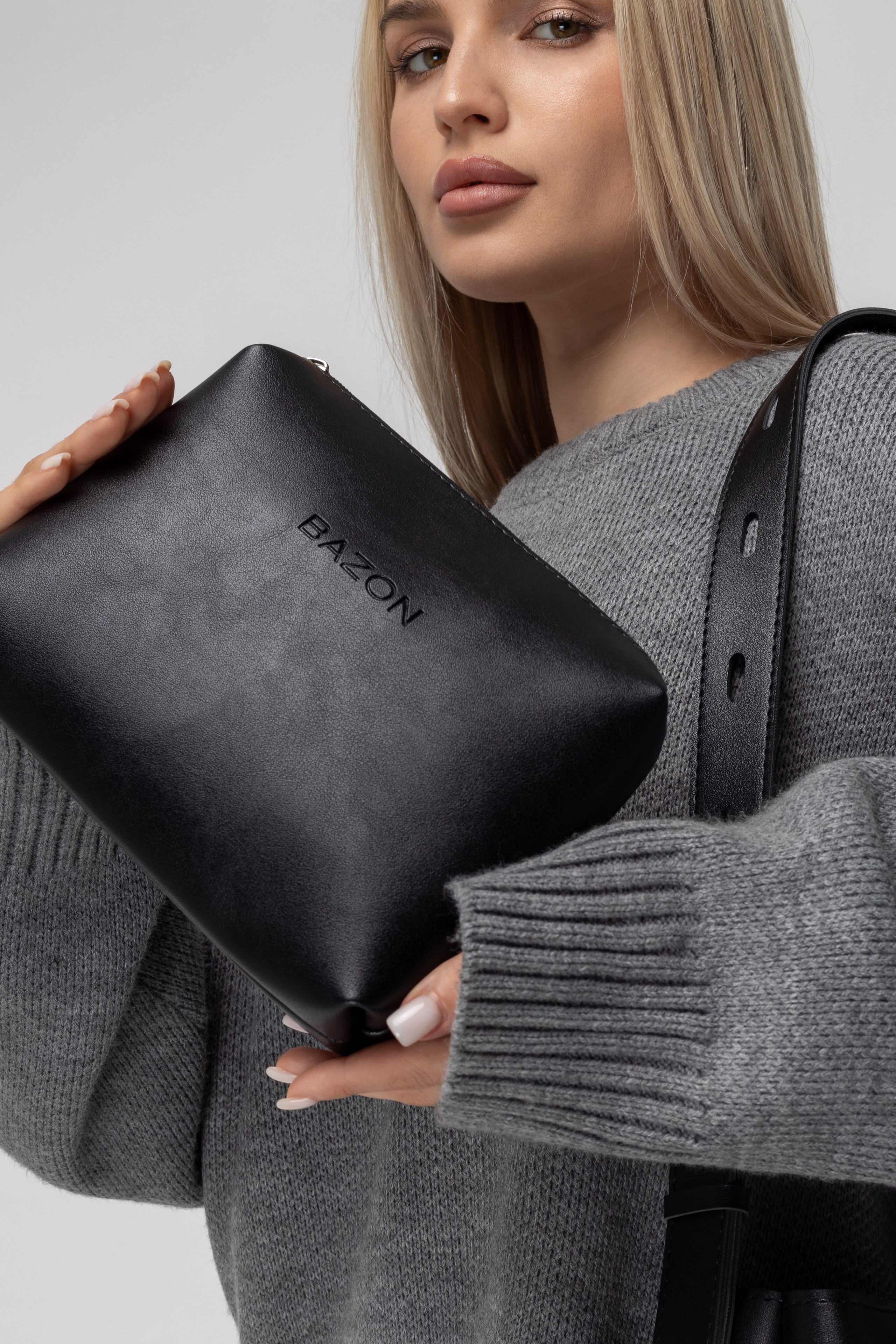 Сумки. Фото для маркетплейсов в самых сочных локациях города Сочи