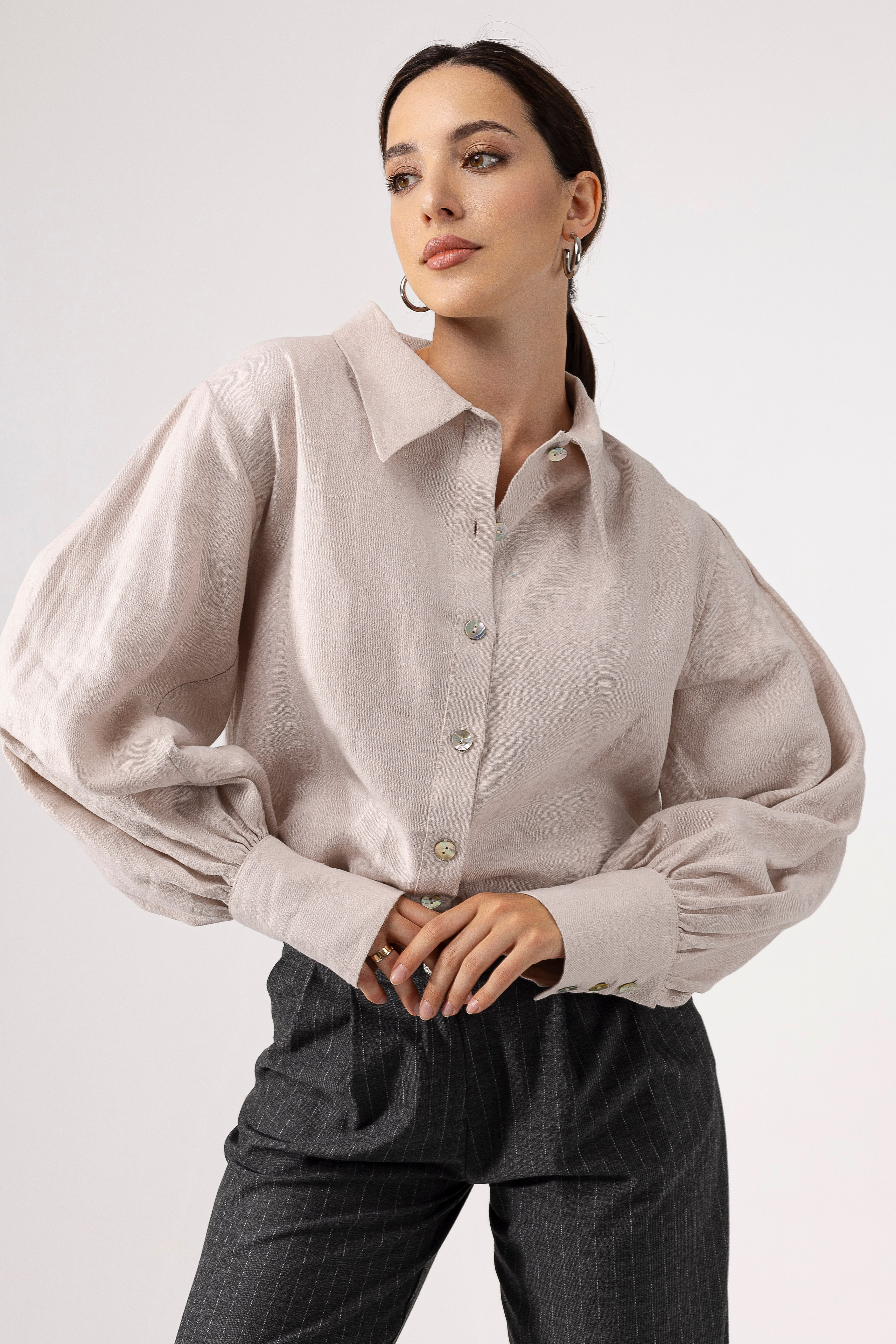 Кофта — Даша. Фото для маркетплейсов в самых сочных локациях города Сочи