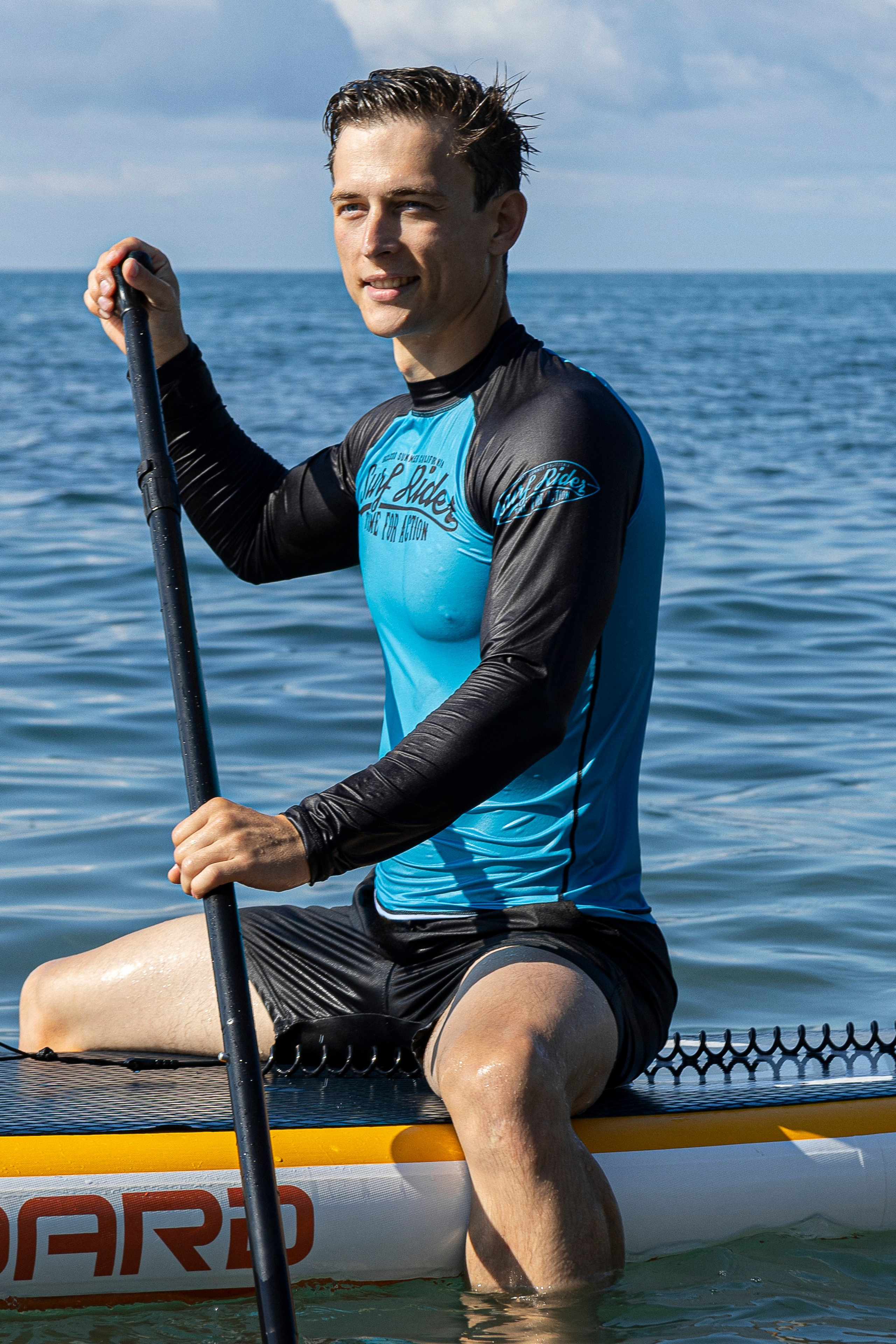 Николай. Стрит съемки для маркетплейсов в Сочи | ИИ контент | fashionprod