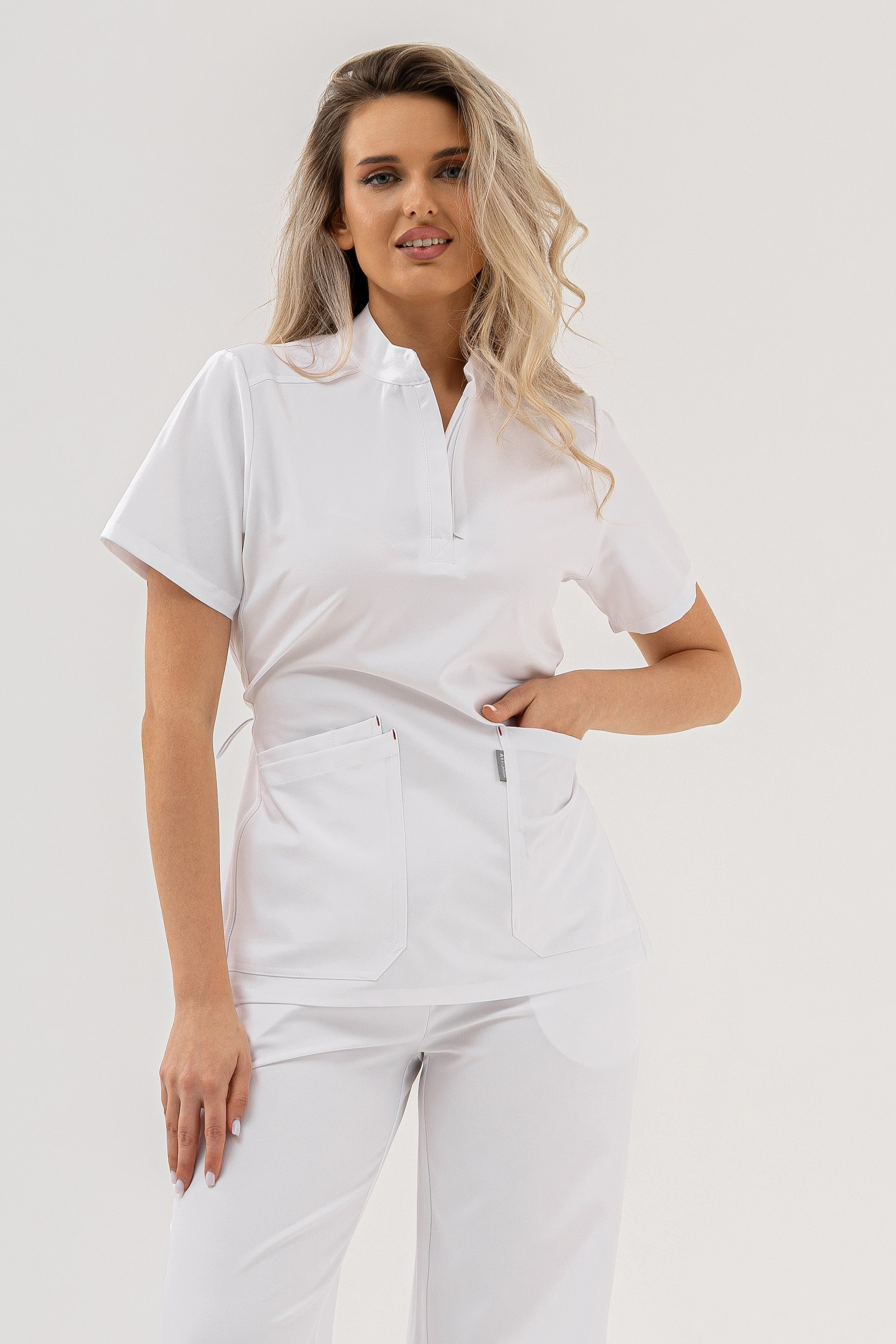 Мед костюмы. Фото для маркетплейсов в самых сочных локациях города Сочи