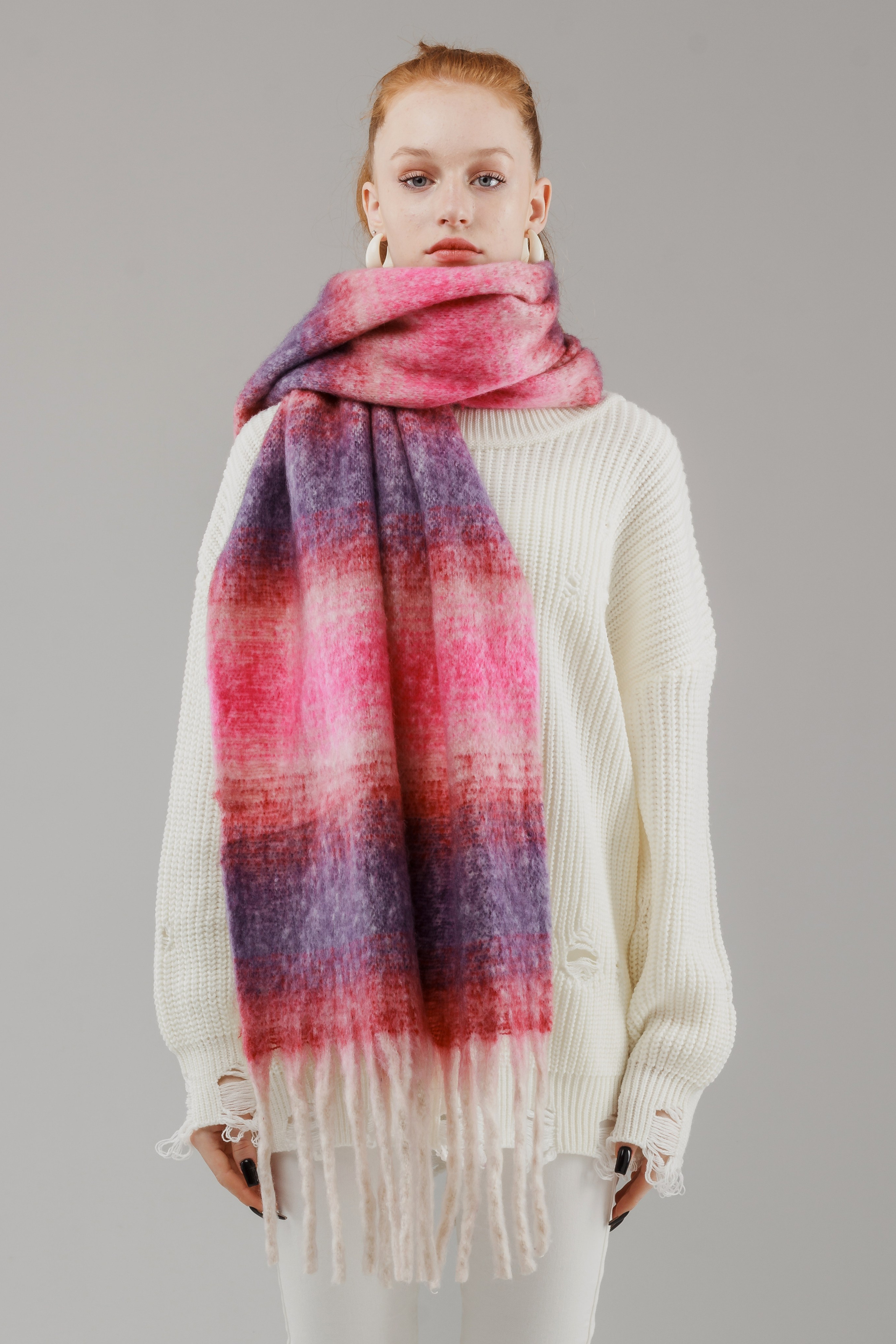 Шарфы — Стася. Фото для маркетплейсов в самых сочных локациях города Сочи