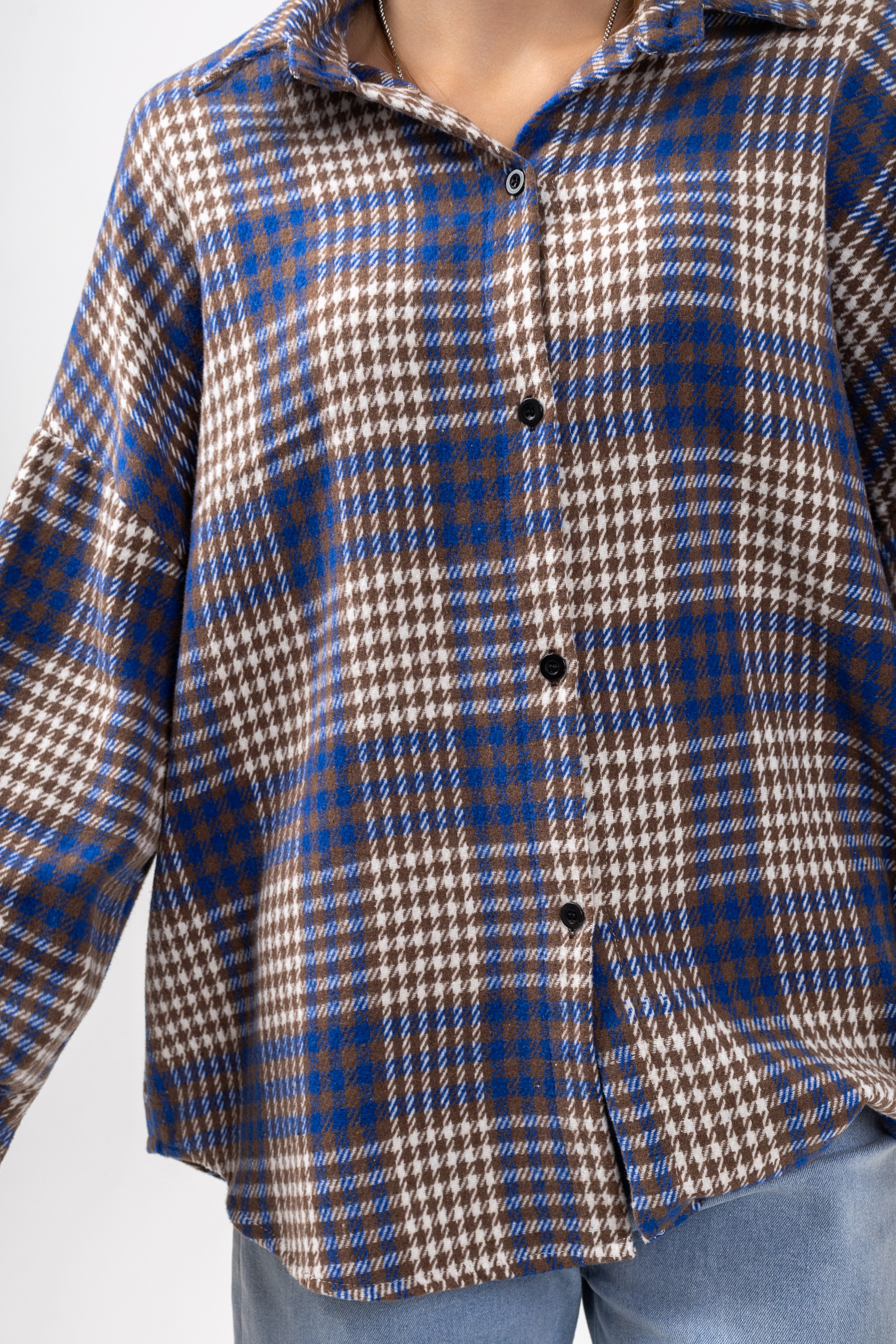 Рубашка. Фото для маркетплейсов в самых сочных локациях города Сочи