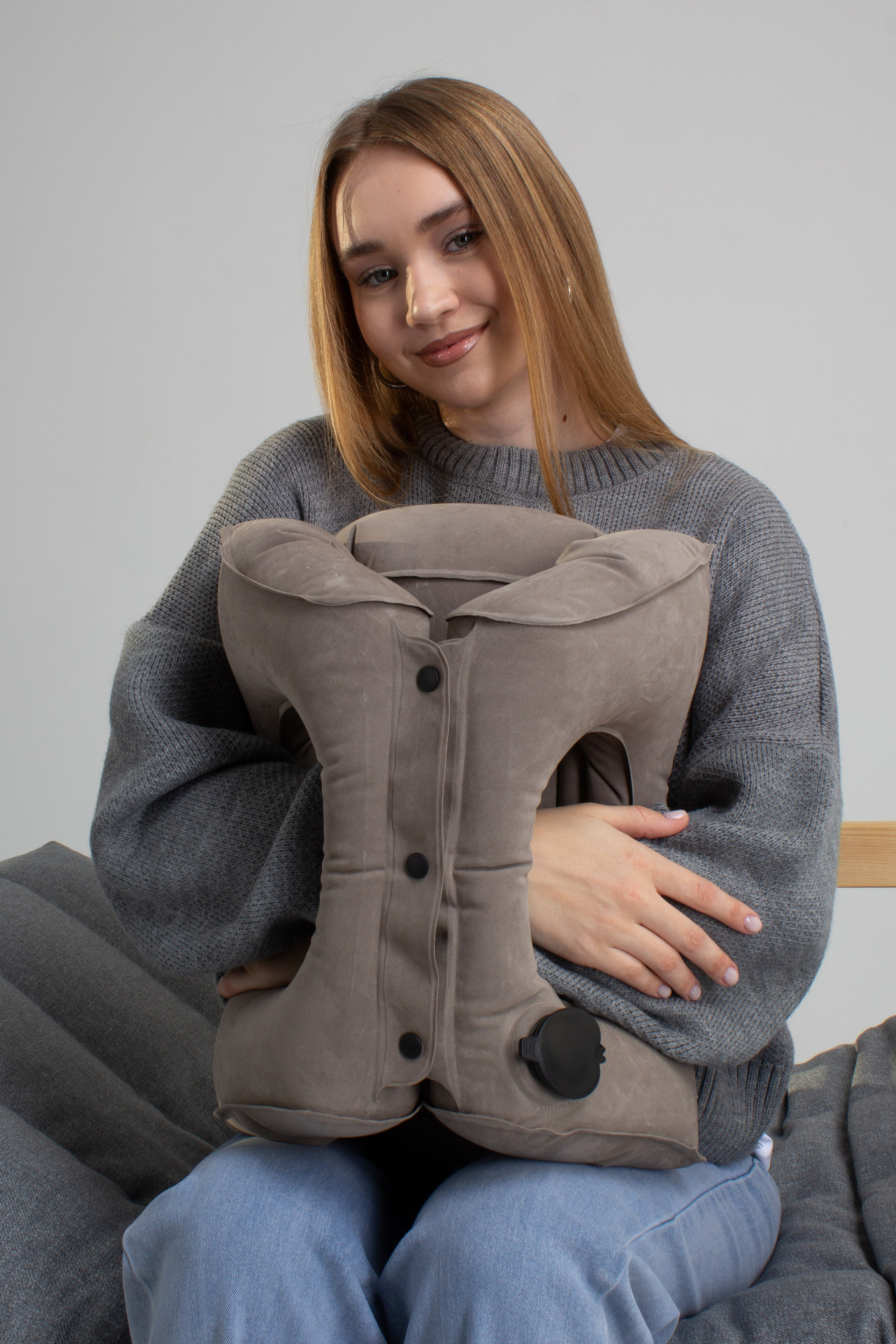 Надувная подушка — Каролина. Фото для маркетплейсов в самых сочных локациях города Сочи