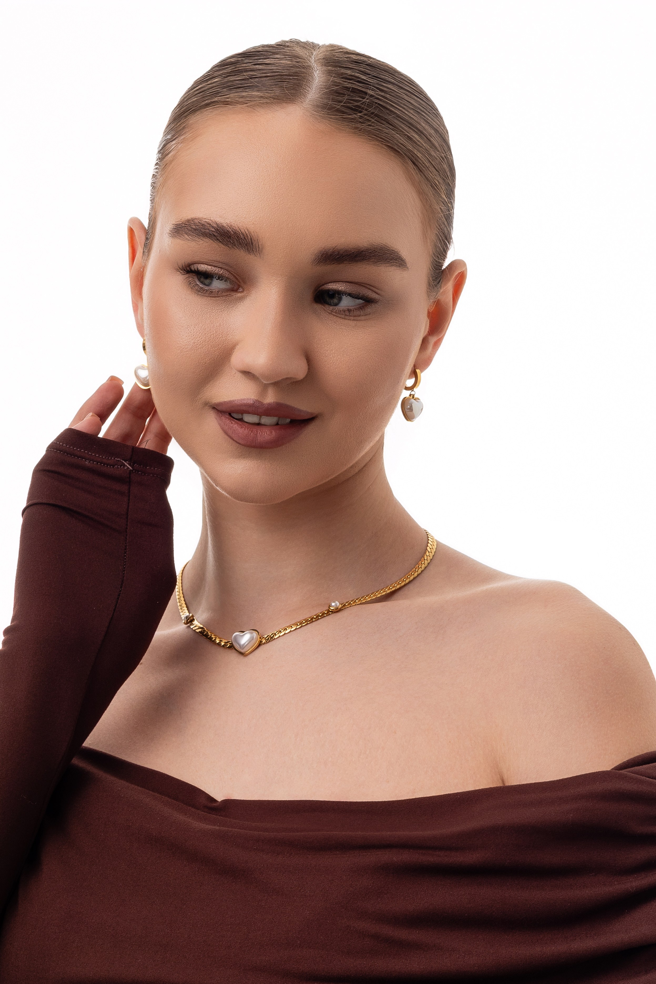 Бижутерия. Фото для маркетплейсов в самых сочных локациях города Сочи