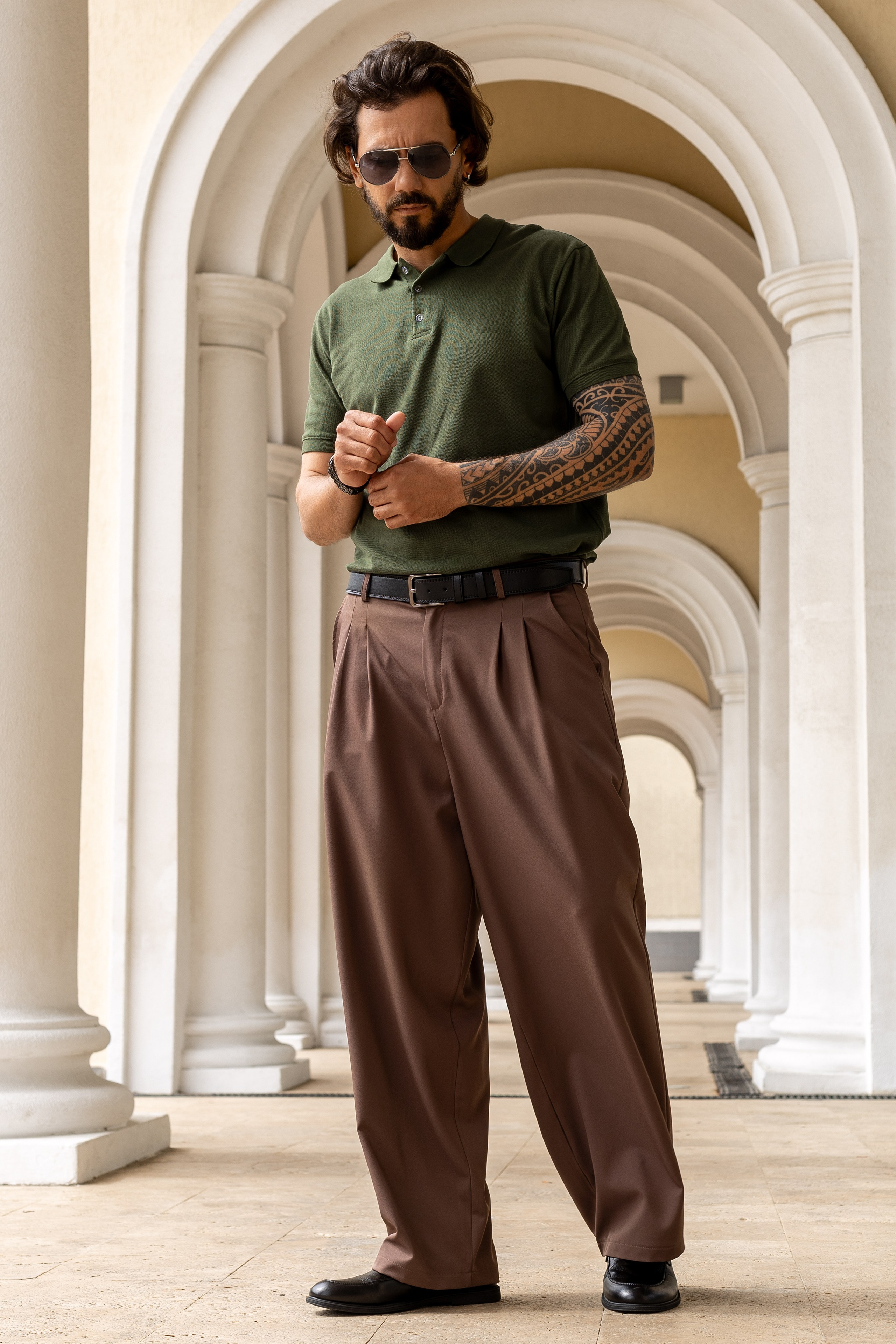 Брюки. Фото для маркетплейсов в самых сочных локациях города Сочи