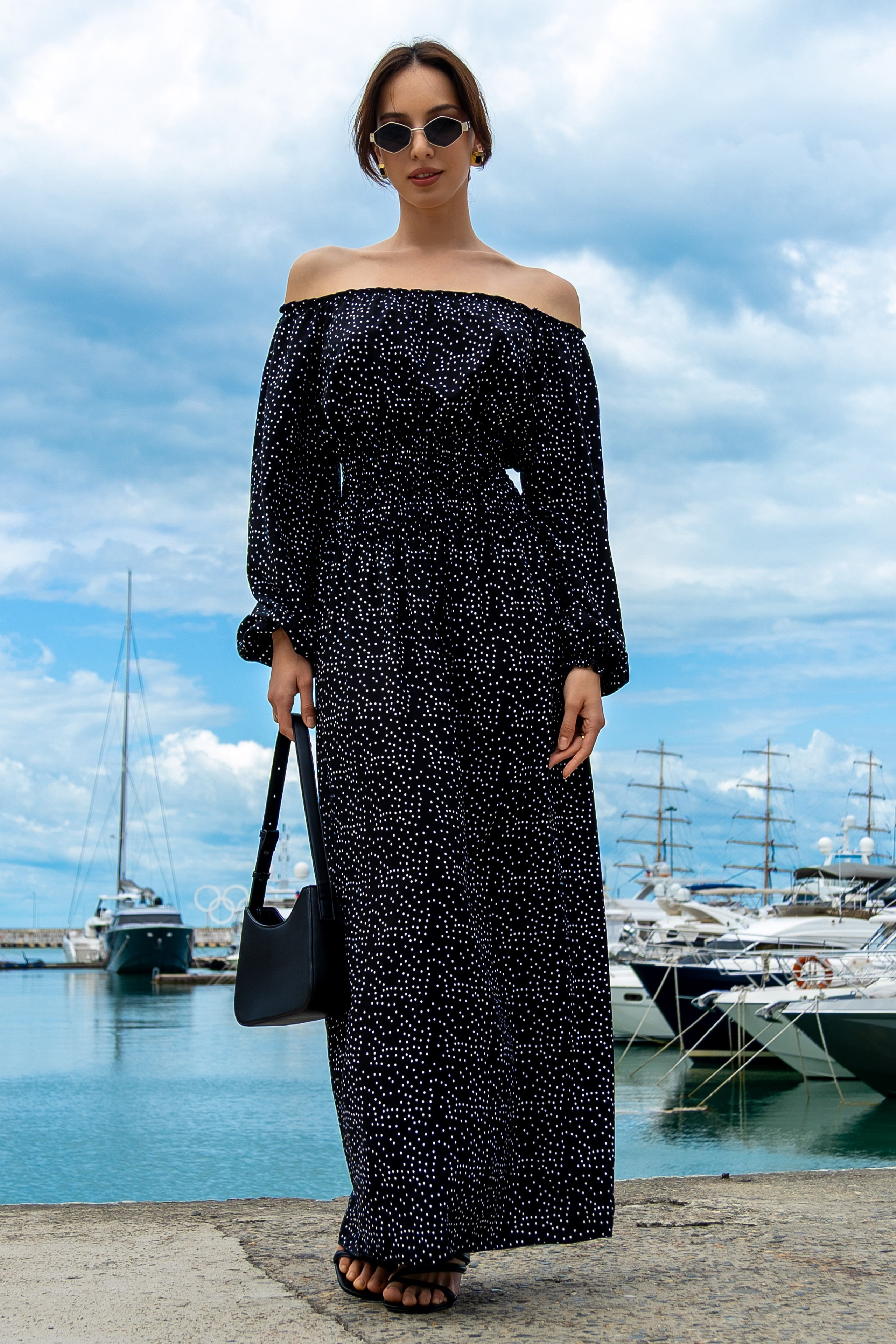 Платья. Фото для маркетплейсов в самых сочных локациях города Сочи