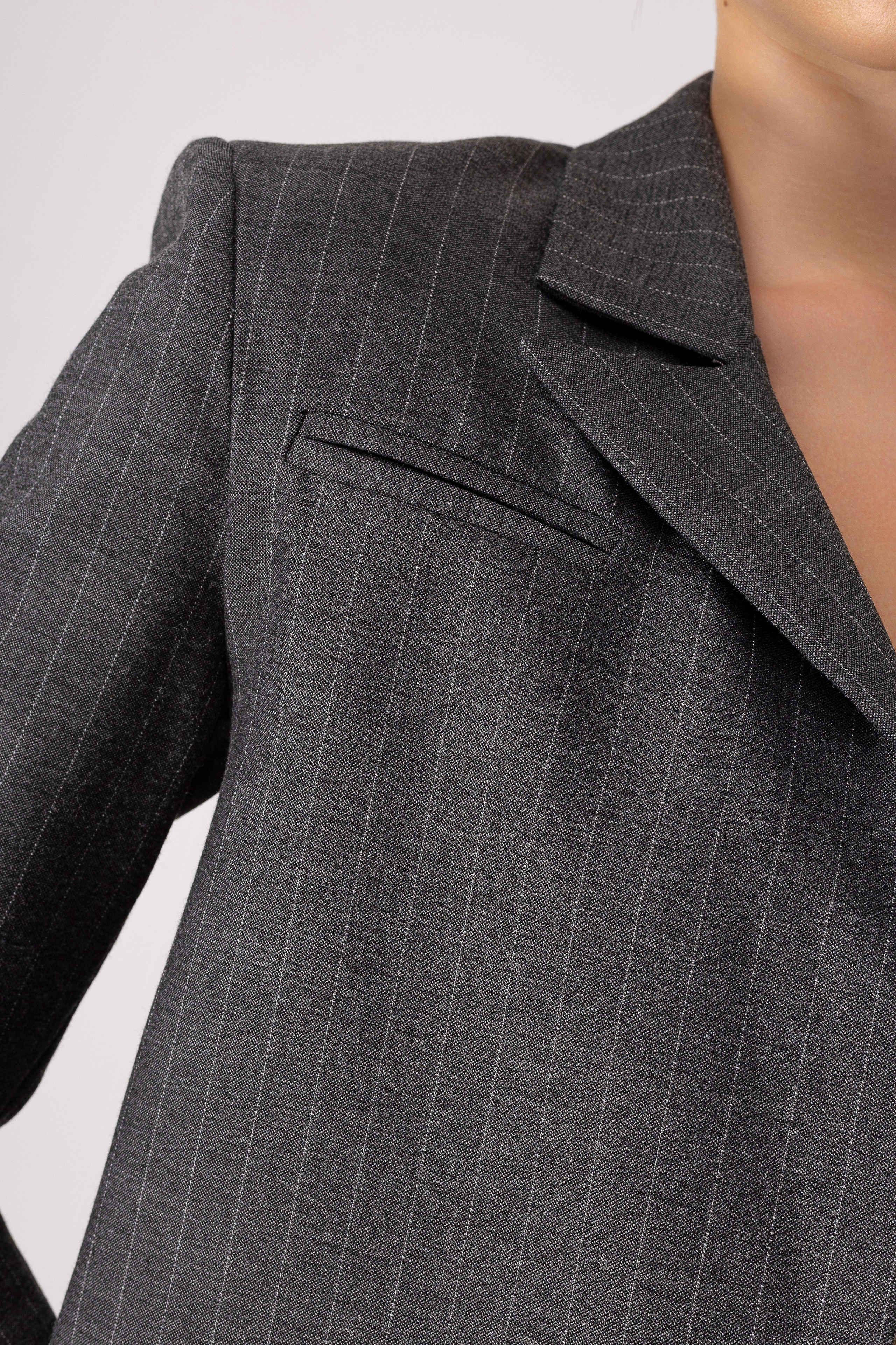 Костюм — Даша. Фото для маркетплейсов в самых сочных локациях города Сочи