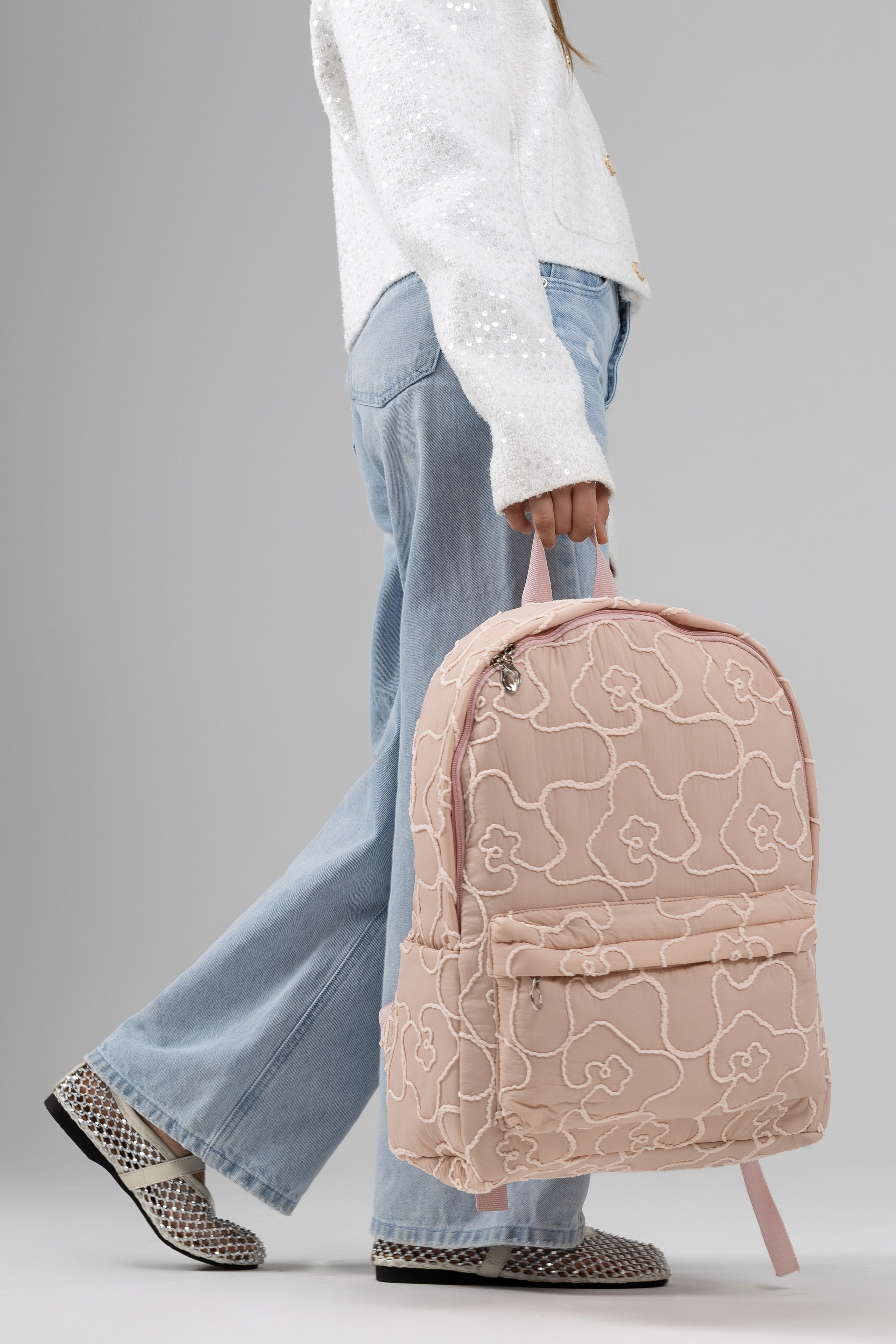 Рюкзаки. Фото для маркетплейсов в самых сочных локациях города Сочи