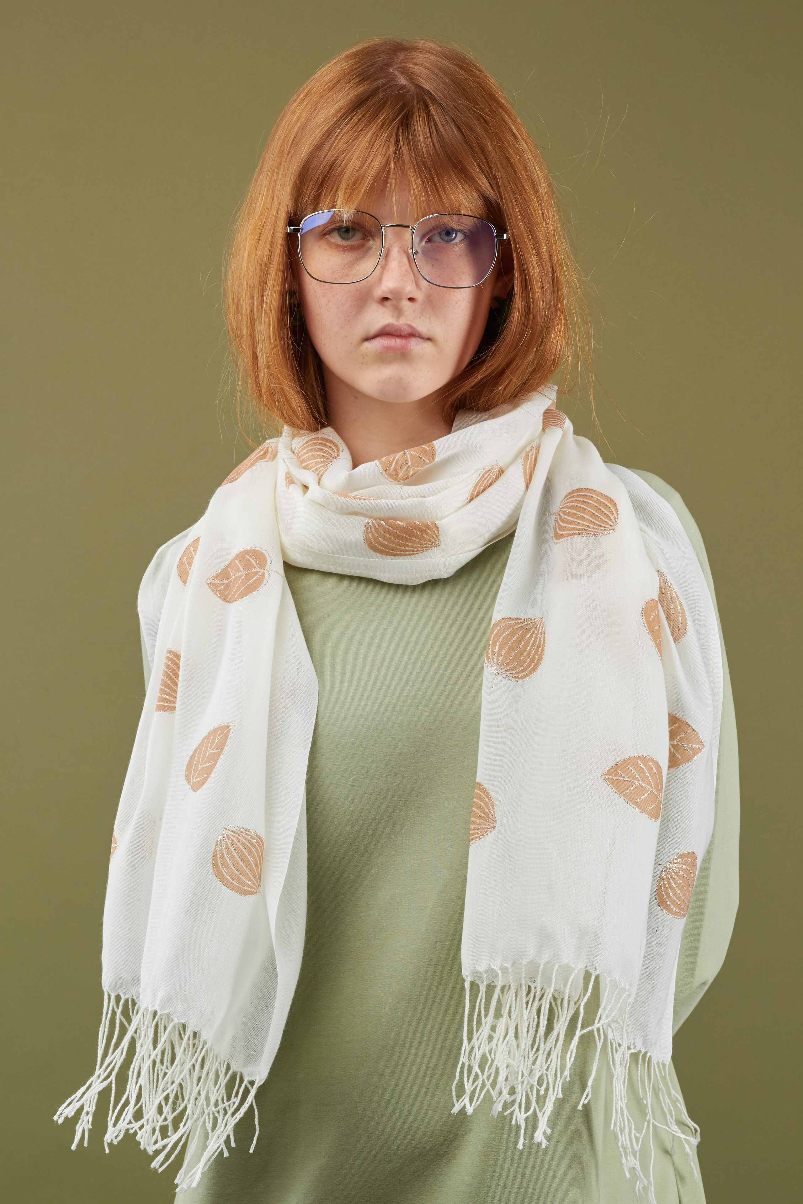 Платки — Милана. Фото для маркетплейсов в самых сочных локациях города Сочи