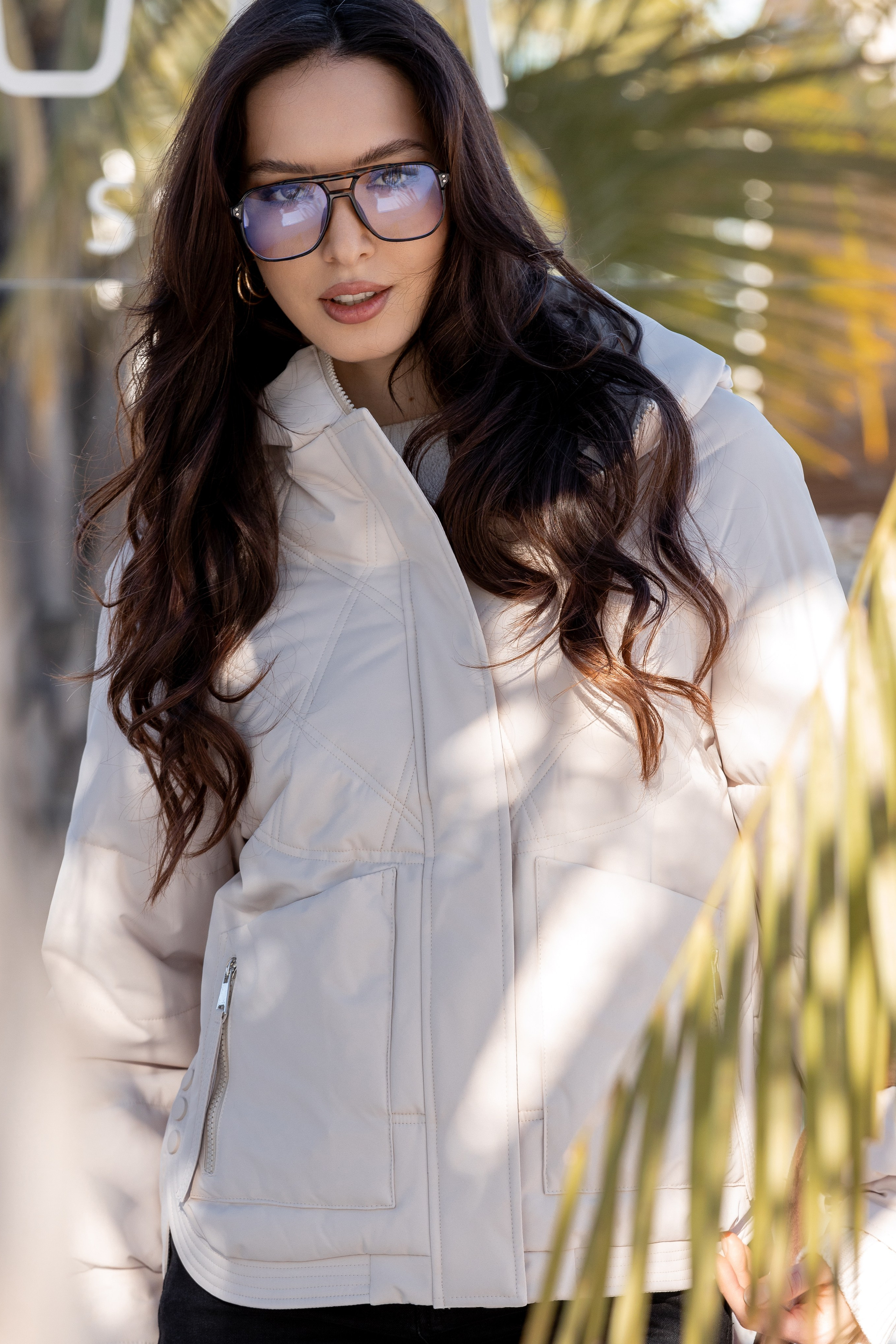 Куртки. Фото для маркетплейсов в самых сочных локациях города Сочи