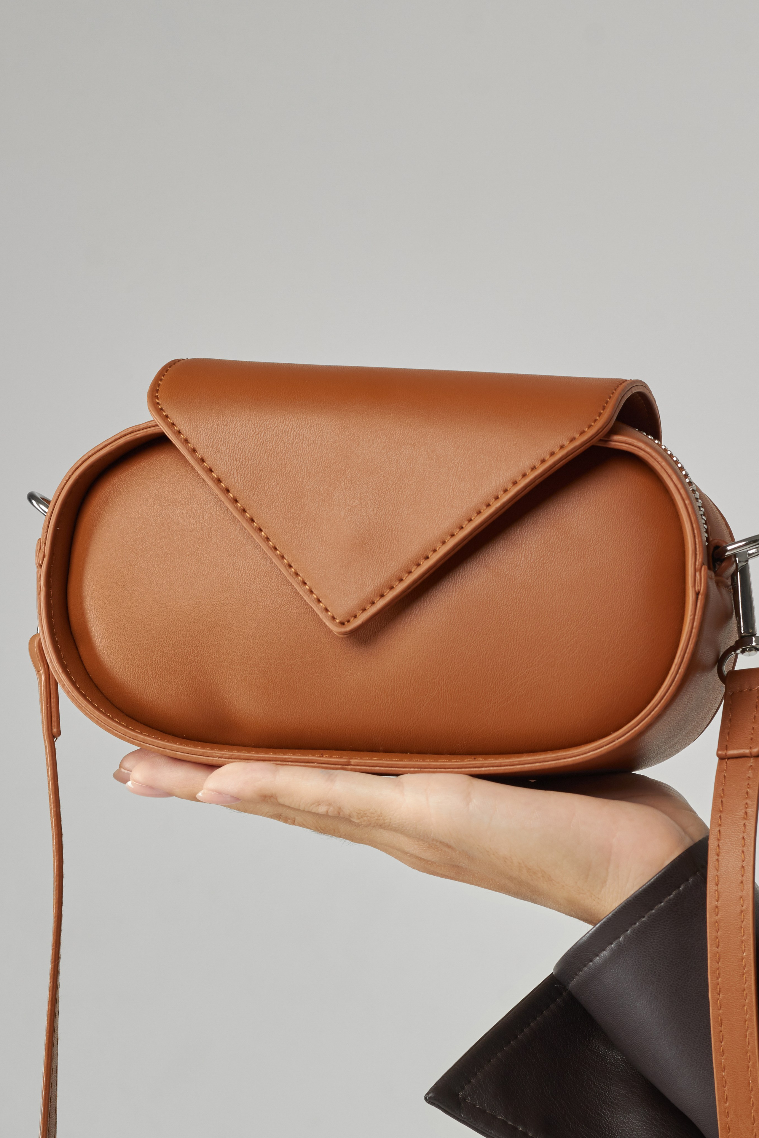 Сумки — Полина. Фото для маркетплейсов в самых сочных локациях города Сочи