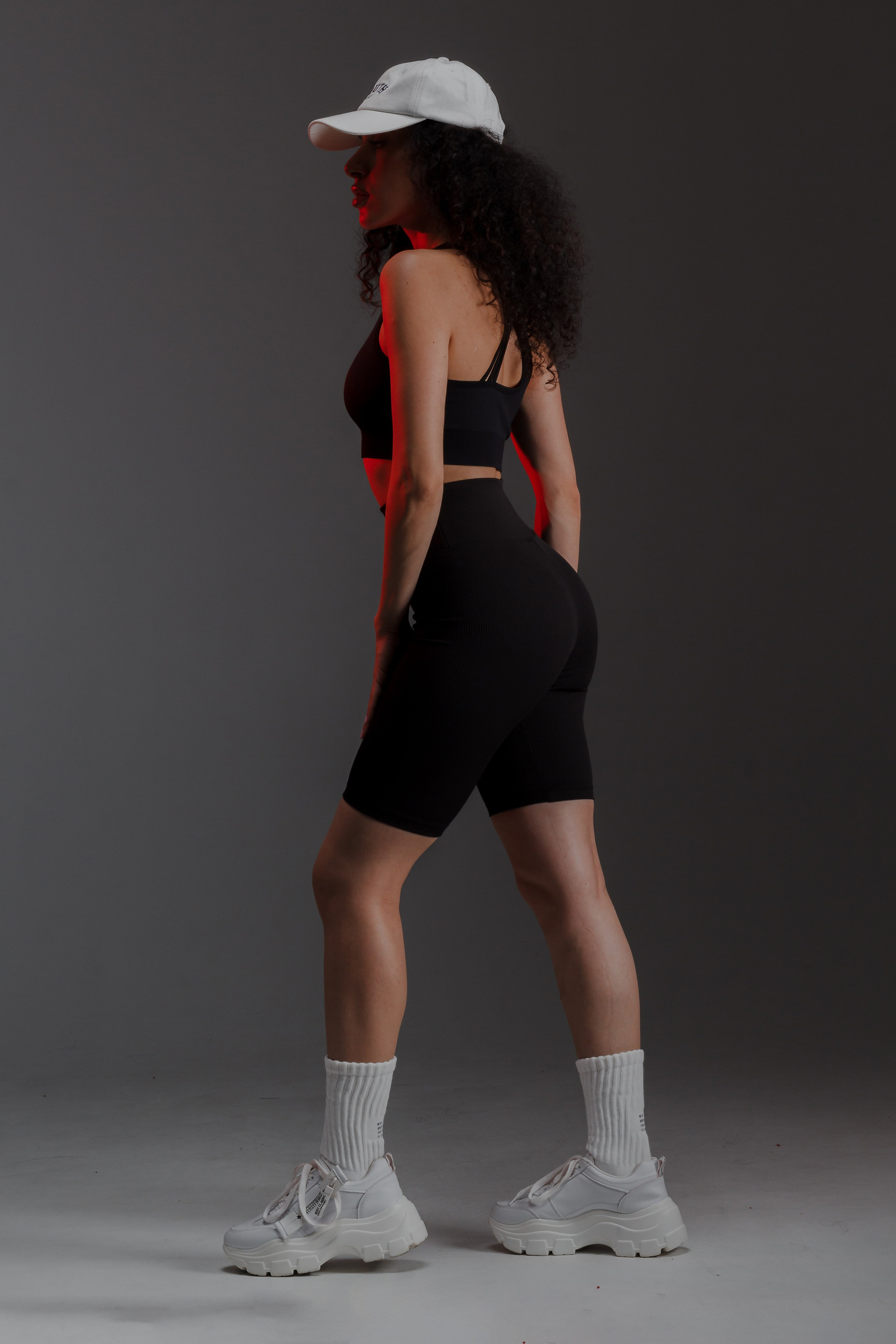 Лосины — Элана. Фото для маркетплейсов в самых сочных локациях города Сочи