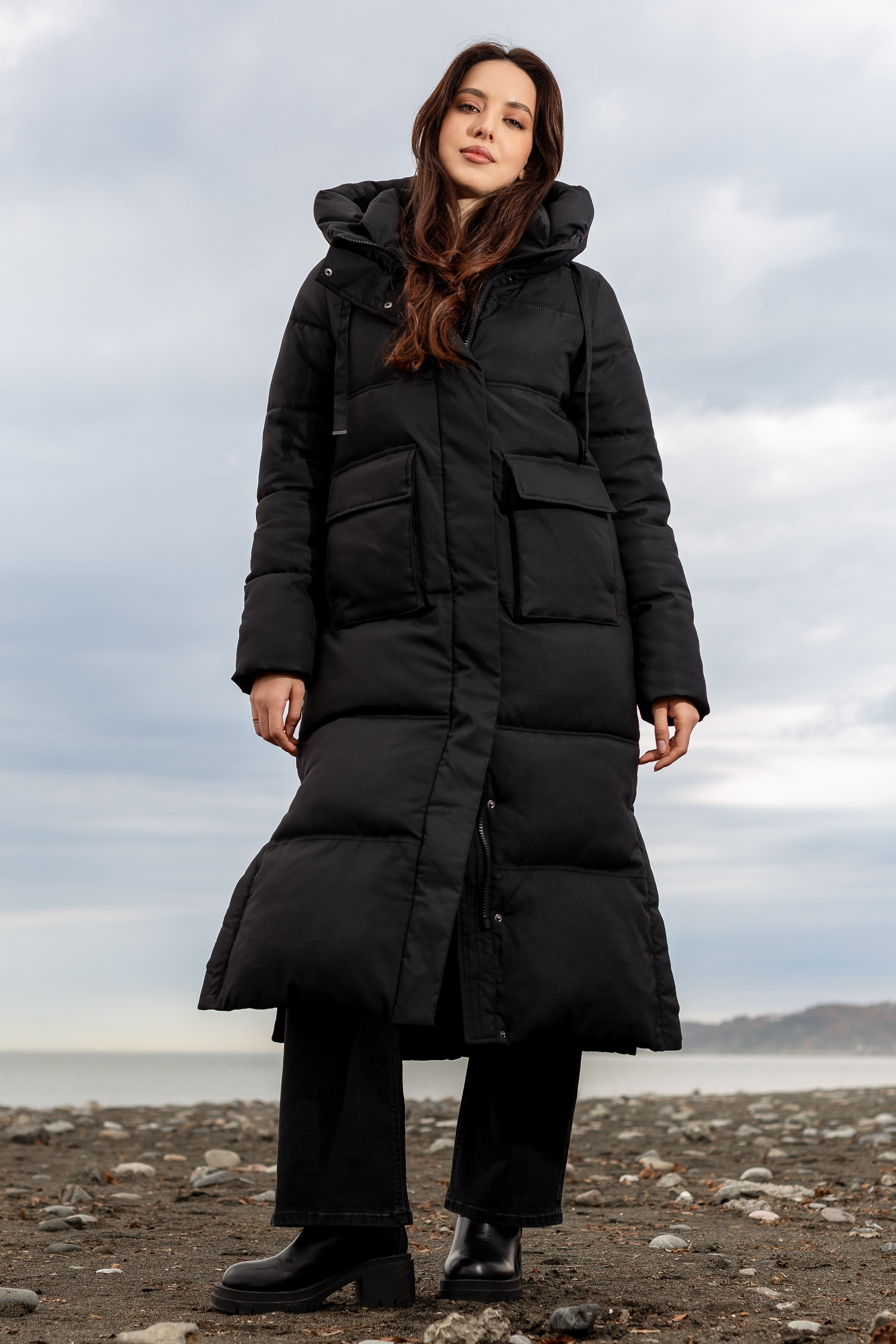 Пуховики. Фото для маркетплейсов в самых сочных локациях города Сочи