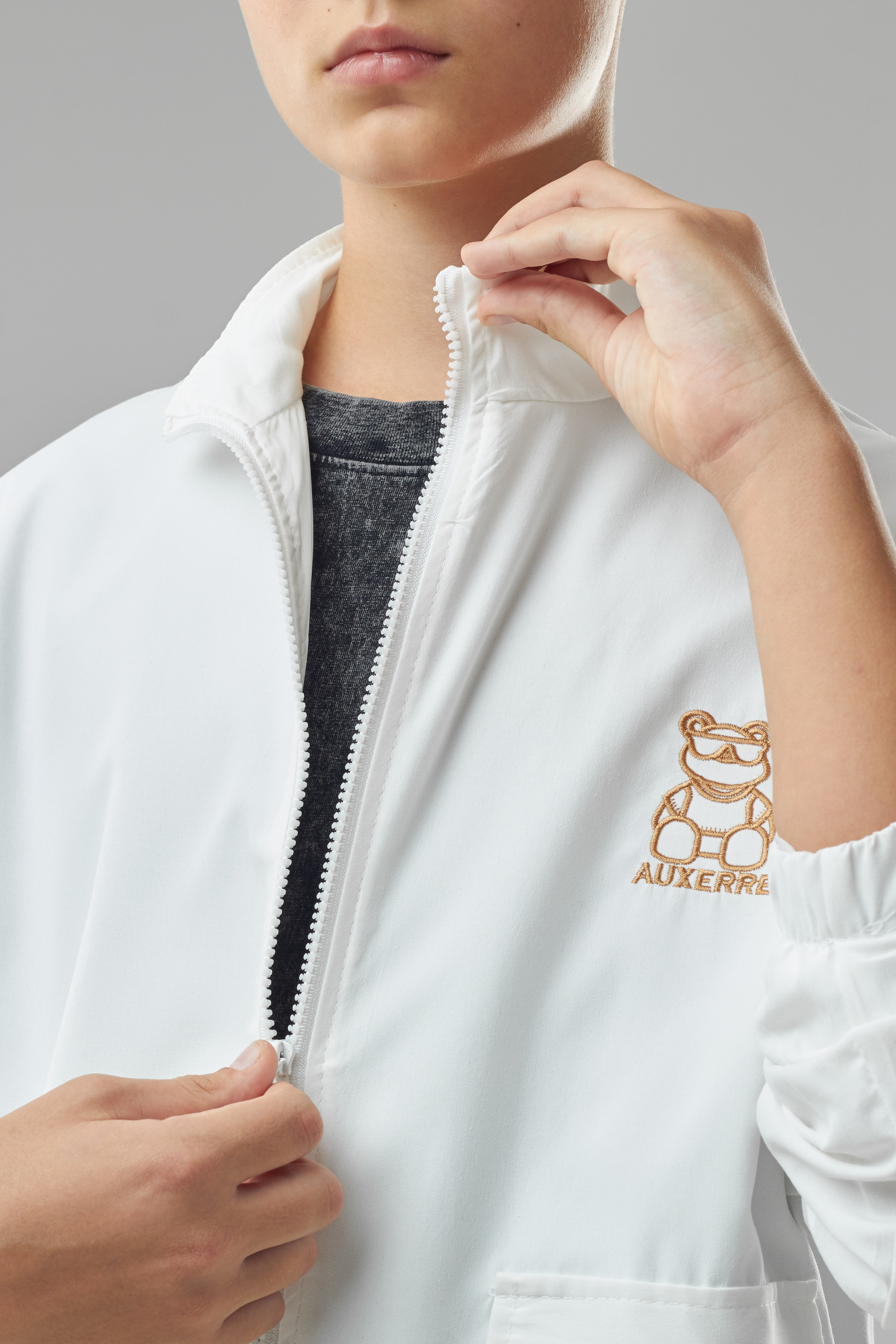 Бомберы — Лев. Фото для маркетплейсов в самых сочных локациях города Сочи