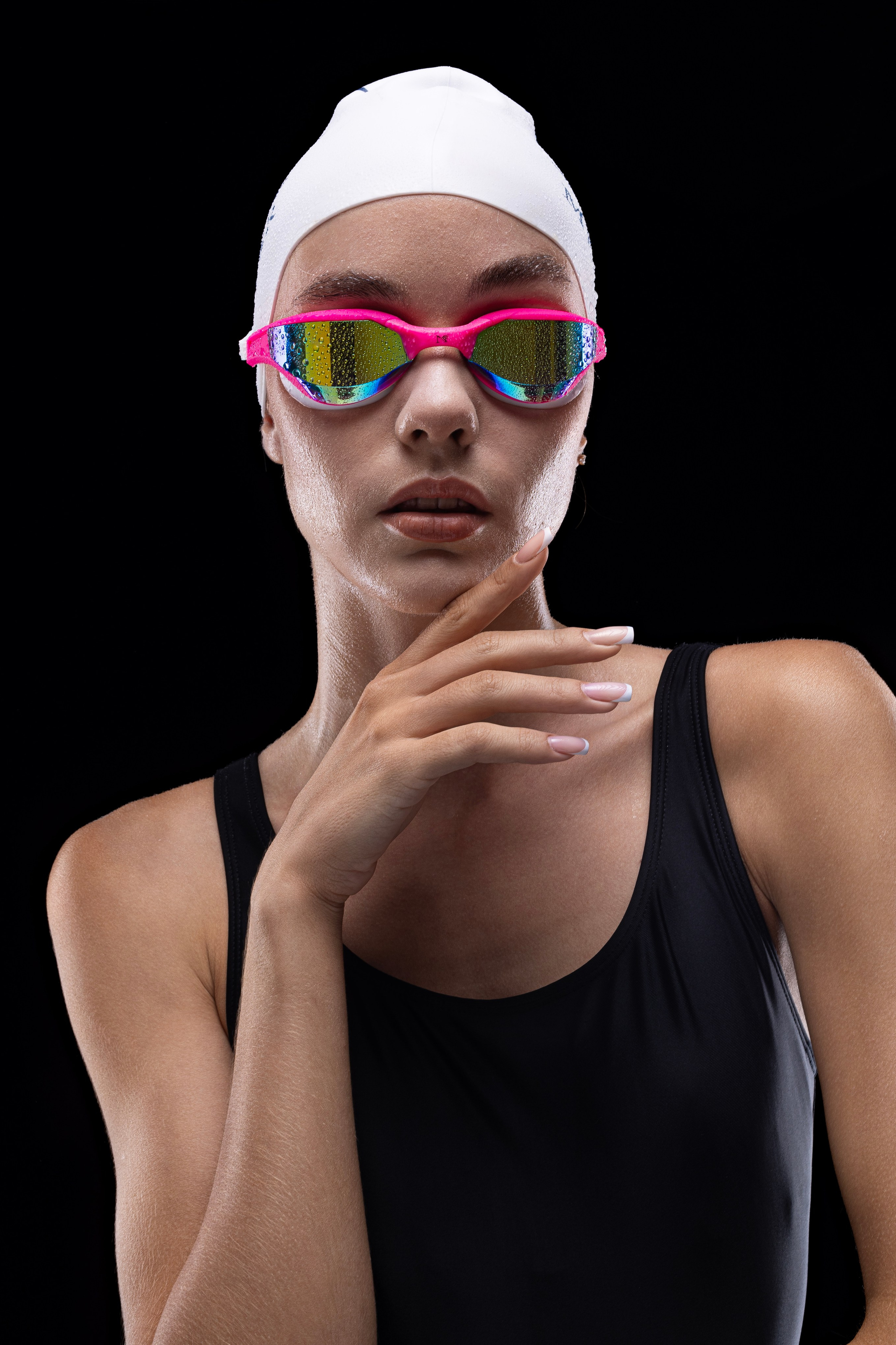 Очки для плавания. Фото для маркетплейсов в самых сочных локациях города Сочи