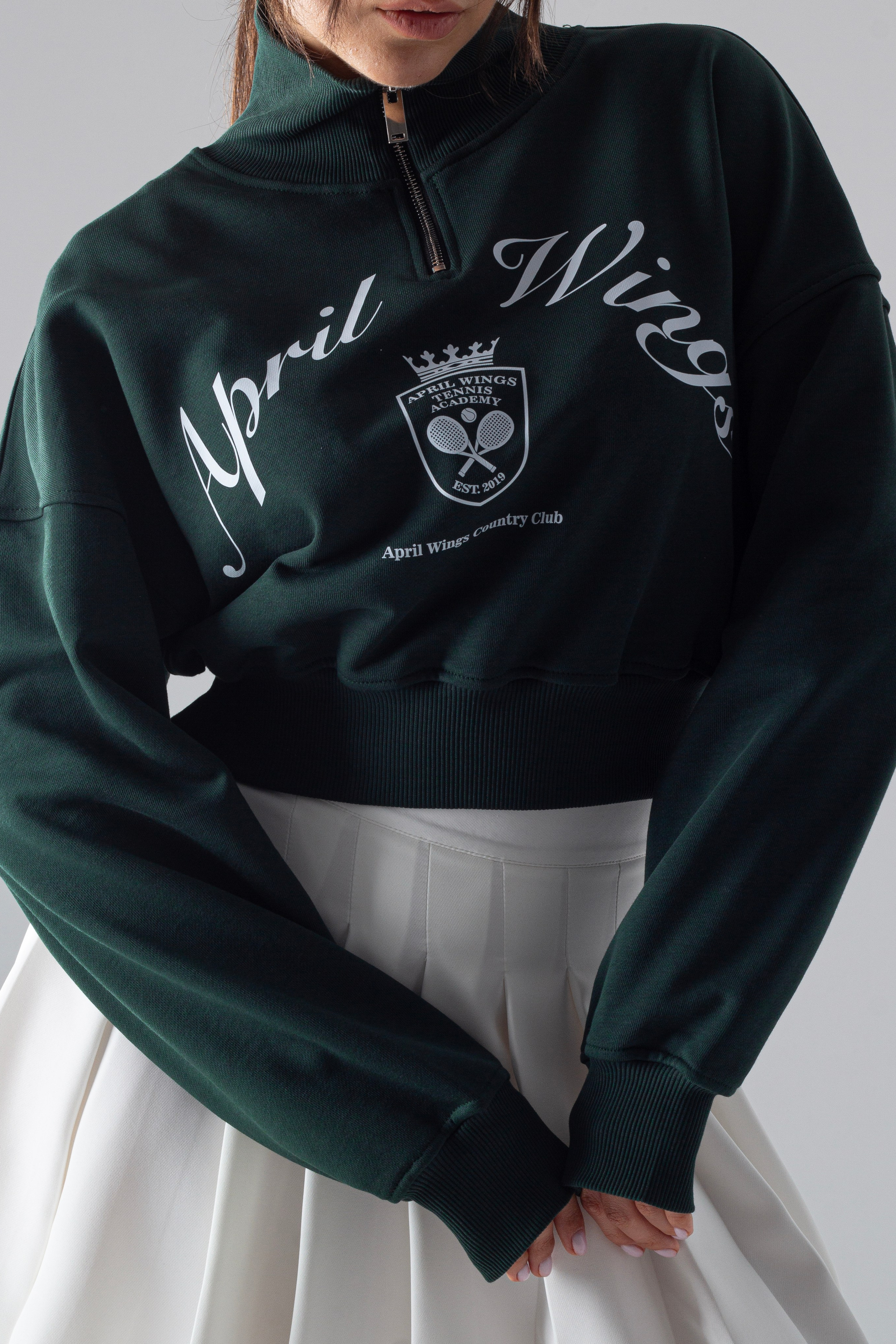 Кофта. Фото для маркетплейсов в самых сочных локациях города Сочи