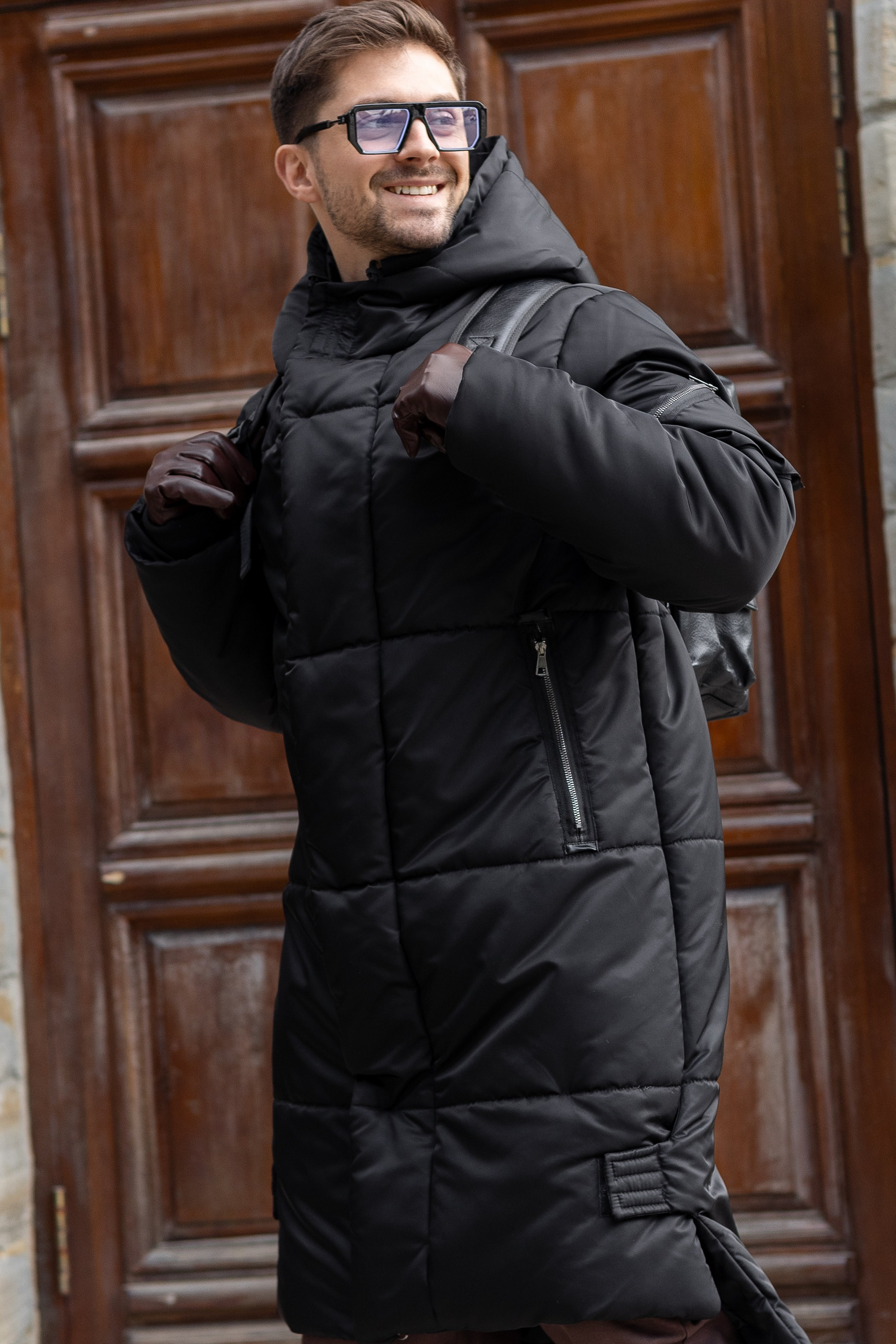 Пуховики. Фото для маркетплейсов в самых сочных локациях города Сочи